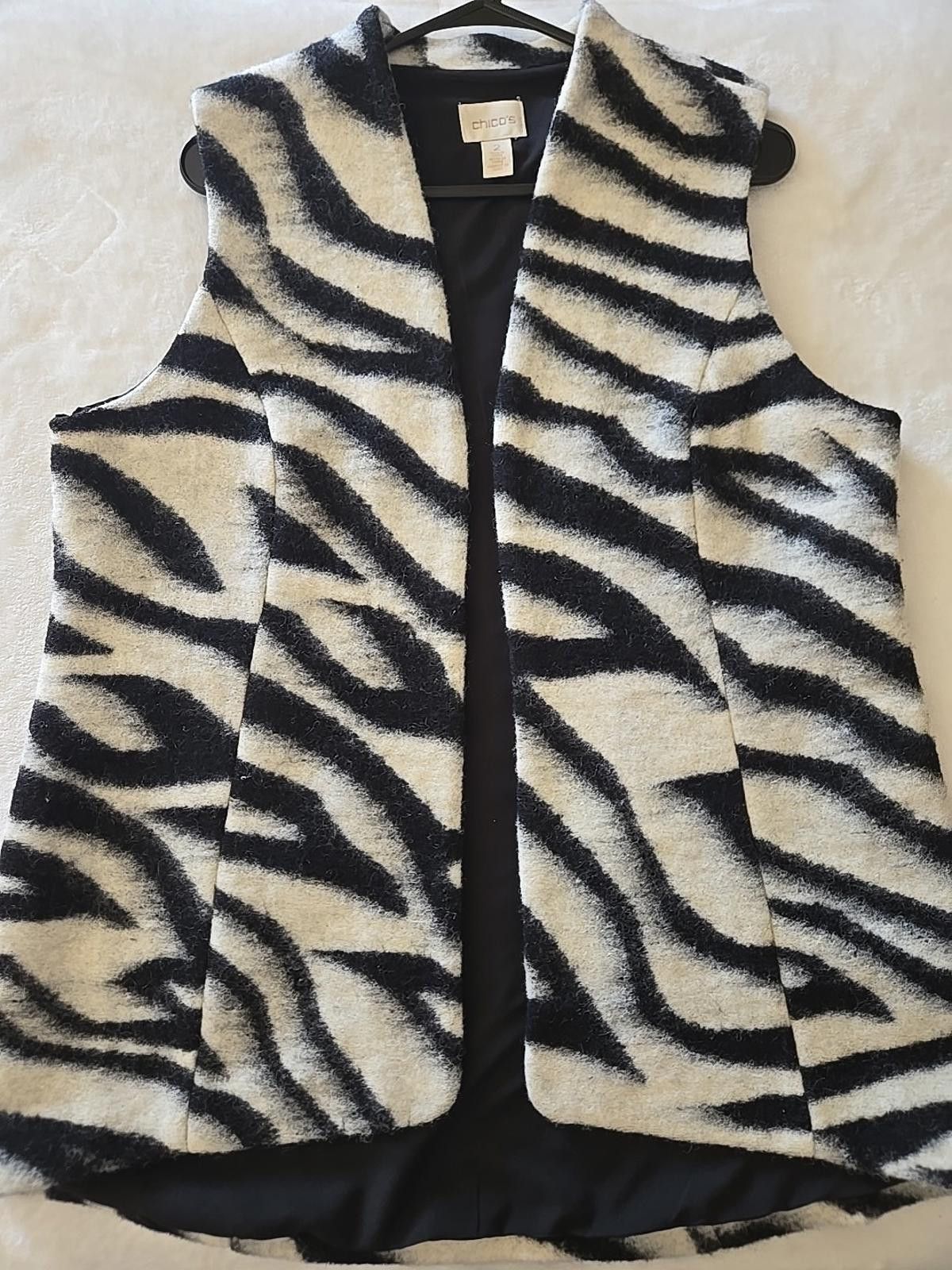 Chicos Chico's Vest Jacket Womens M Size 2 Wool Blend Zebra Print Size XS / US 0-2 / IT 36-38 - 1 Thumbnail