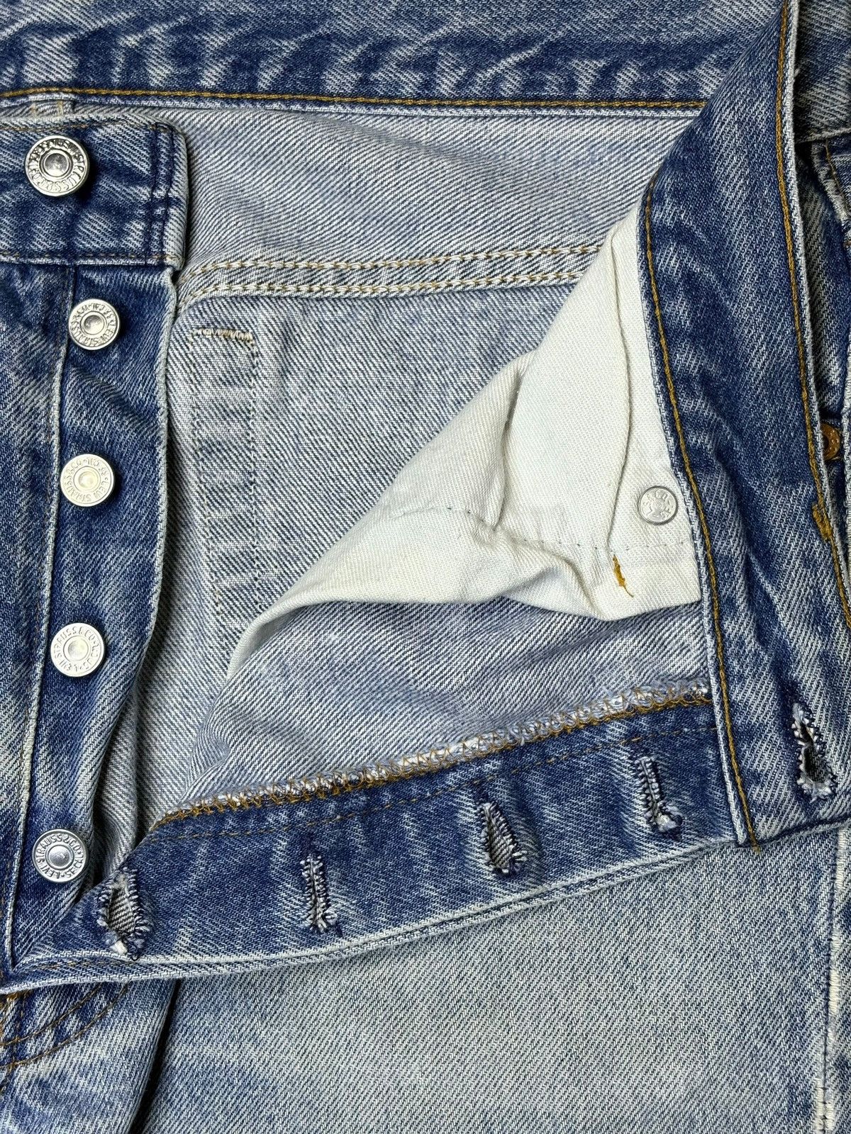 Levi's Vintage 90s Levis 501xx Faded Wash Distress Loose Jeans Size US 33 - 3 Thumbnail