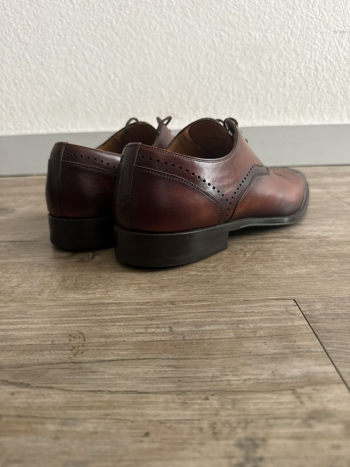 Magnanni Whole Cut Dress Shoes Size US 11 / EU 44 - 9 Thumbnail