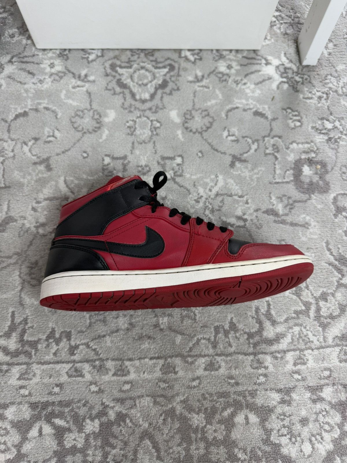 Jordan Brand × Nike Nike Jordan mid Reverse bred US9.5 streetwear basketball y2k Size US 9.5 / EU 42-43 - 7 Thumbnail