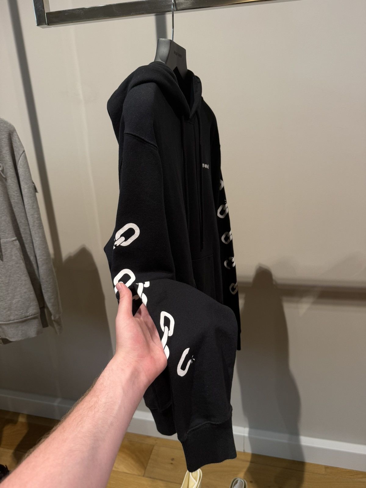 Off-White BNWT Off-White Chain Arrow Hoodie Size US M / EU 48-50 / 2 - 4 Thumbnail