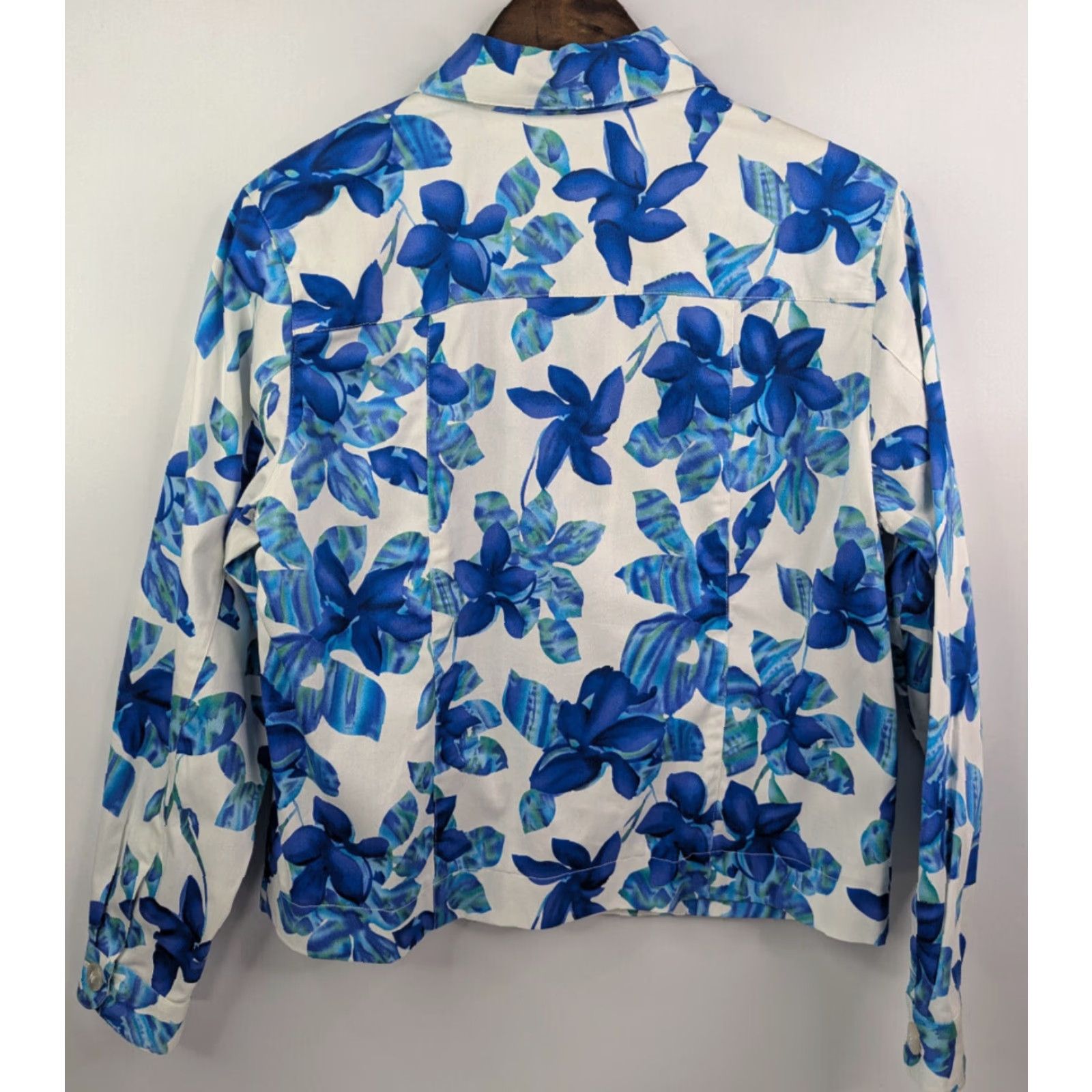 Coldwater Creek Coldwater Creek Jacket Women Size Medium Blue Watercolor Floral Cotton Unlined Size M / US 6-8 / IT 42-44 - 3 Thumbnail