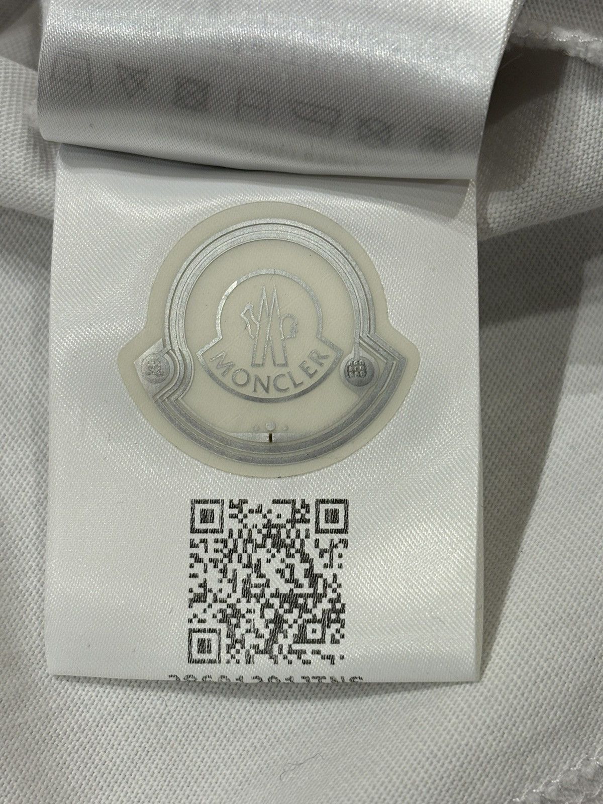 Moncler Moncler Multi Logo Tee Size US M / EU 48-50 / 2 - 12 Thumbnail
