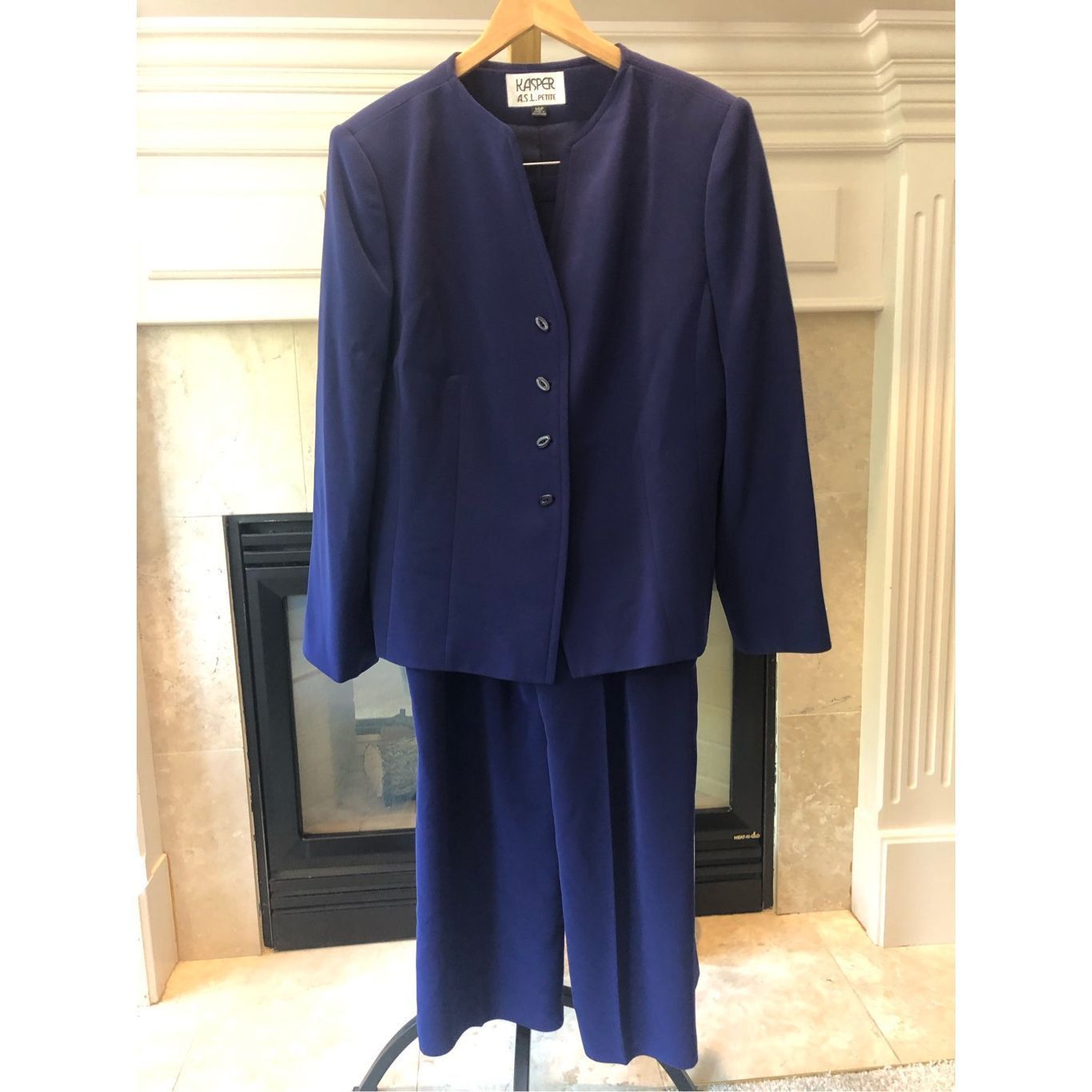 Kasper Women's Blue Elegant Piece Suit Blazer and P