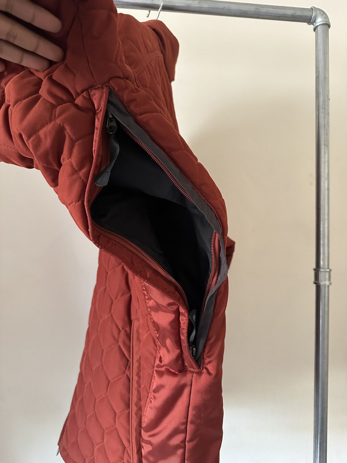 Nike ACG 2000s Nike ACG Prima Loft Diamond Quilted Jacket Size US L / EU 52-54 / 3 - 13 Thumbnail