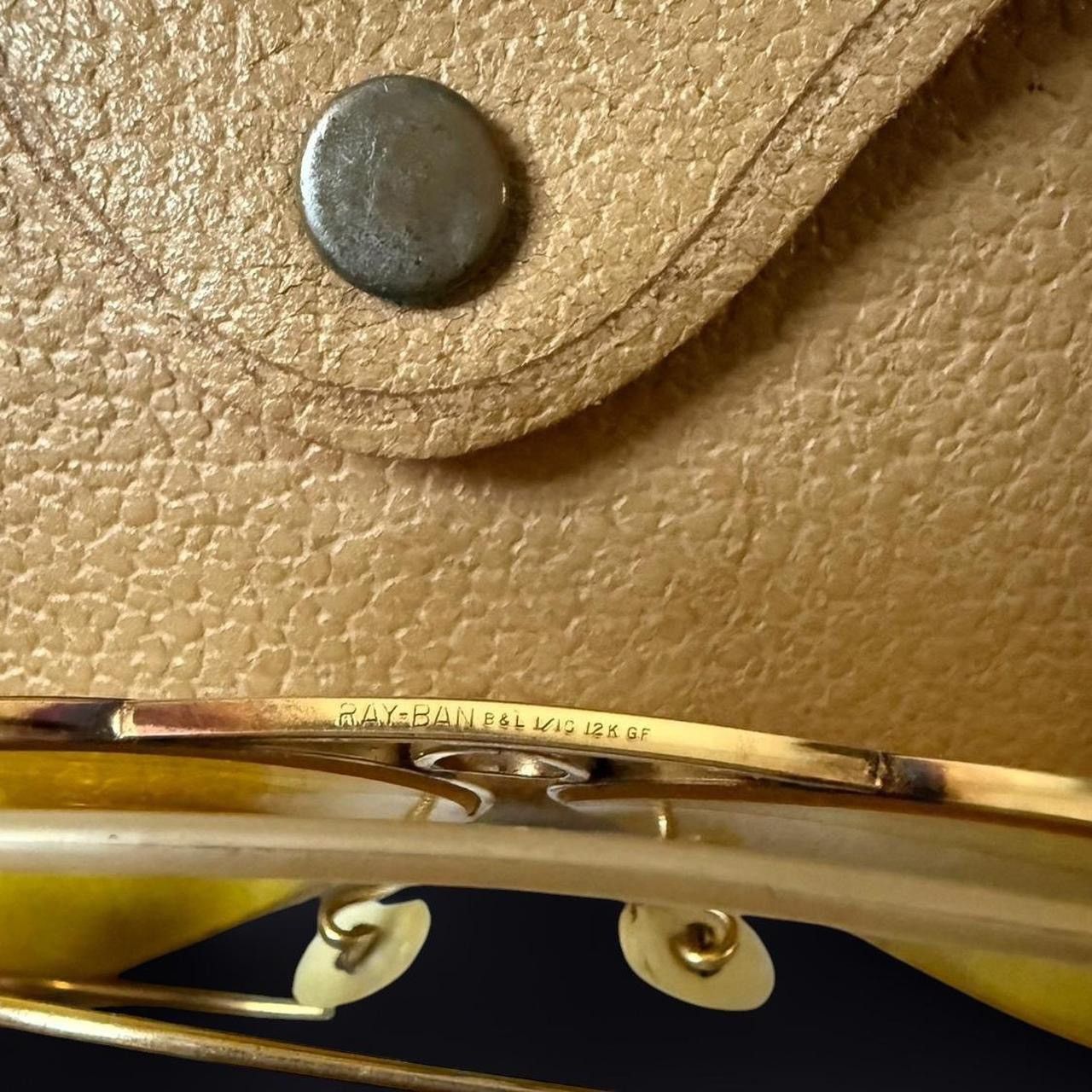 RayBan 1960's VINTAGE BAUSCH & LOMB RAY-BAN AMBERMATIC SUNGLASSES Size ONE SIZE - 2 Thumbnail