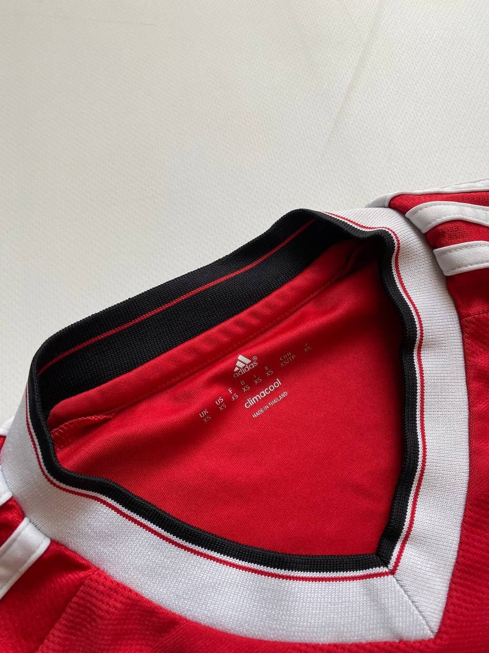 Adidas Manchester united soccer jersey Size US XS / EU 42 / 0 - 2 Thumbnail