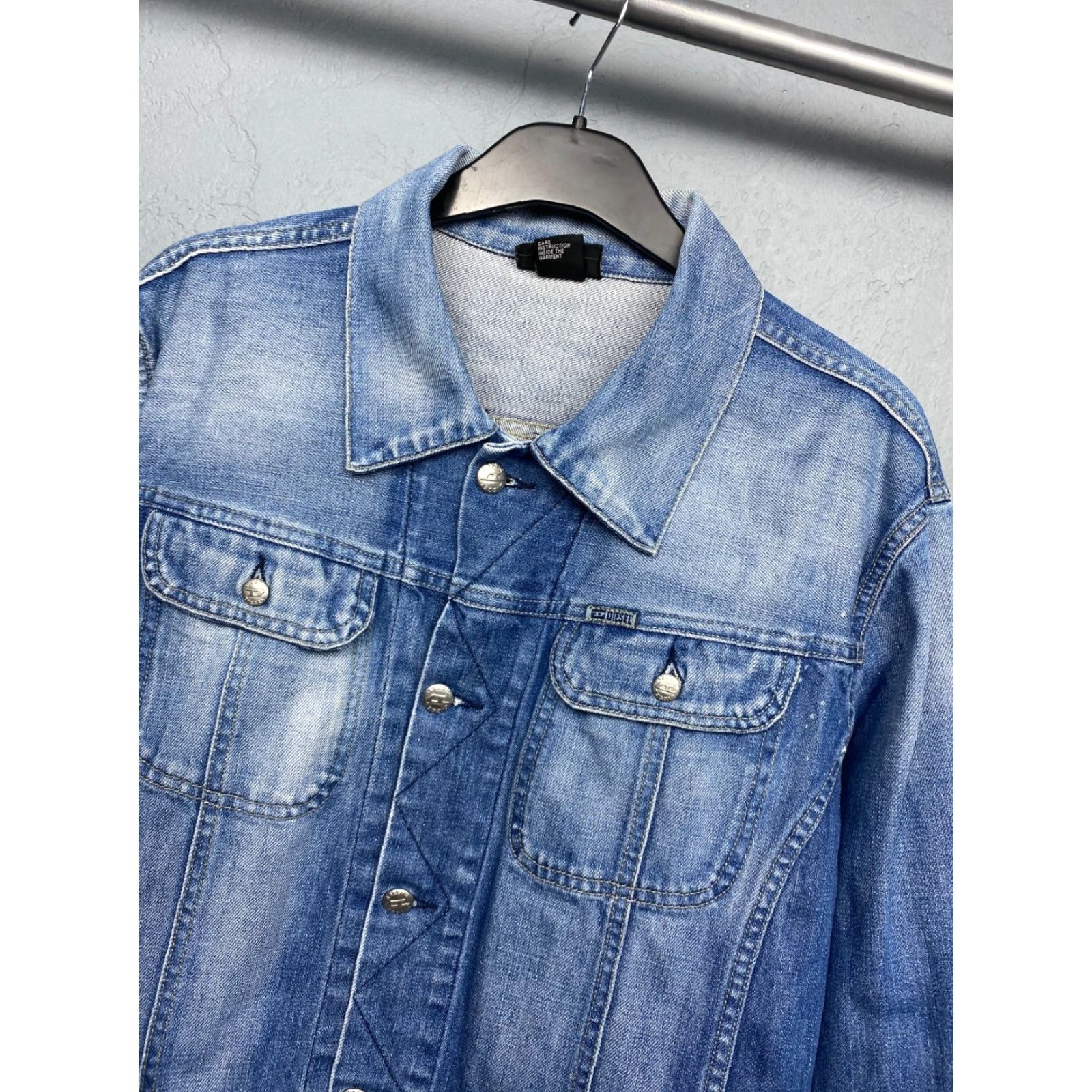 Diesel VINTAGE Diesel Jacket Mens Denim Jacket L Blue Diesel Vintage Mens Denim Jacket L Size US L / EU 52-54 / 3 - 2 Thumbnail