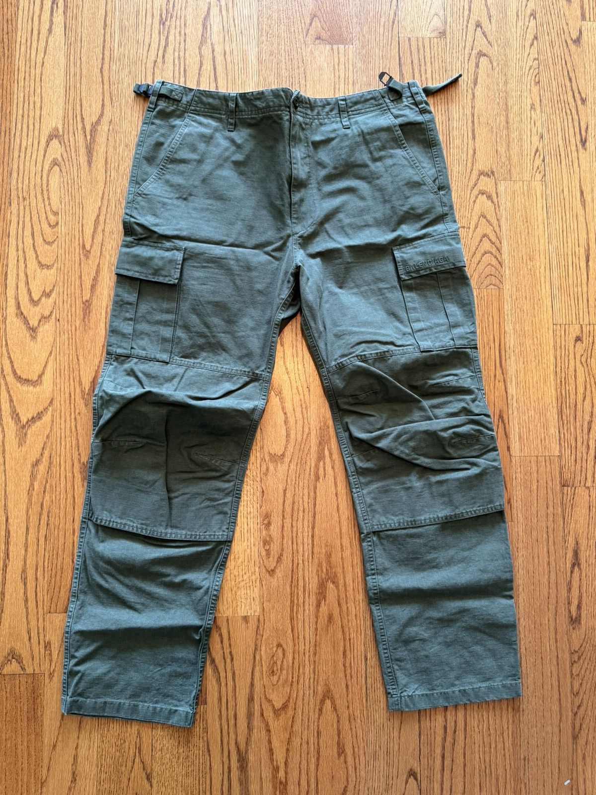 image of Ss20 Balenciaga Green Slim Fit Cargo Pants, Men's (Size 34)