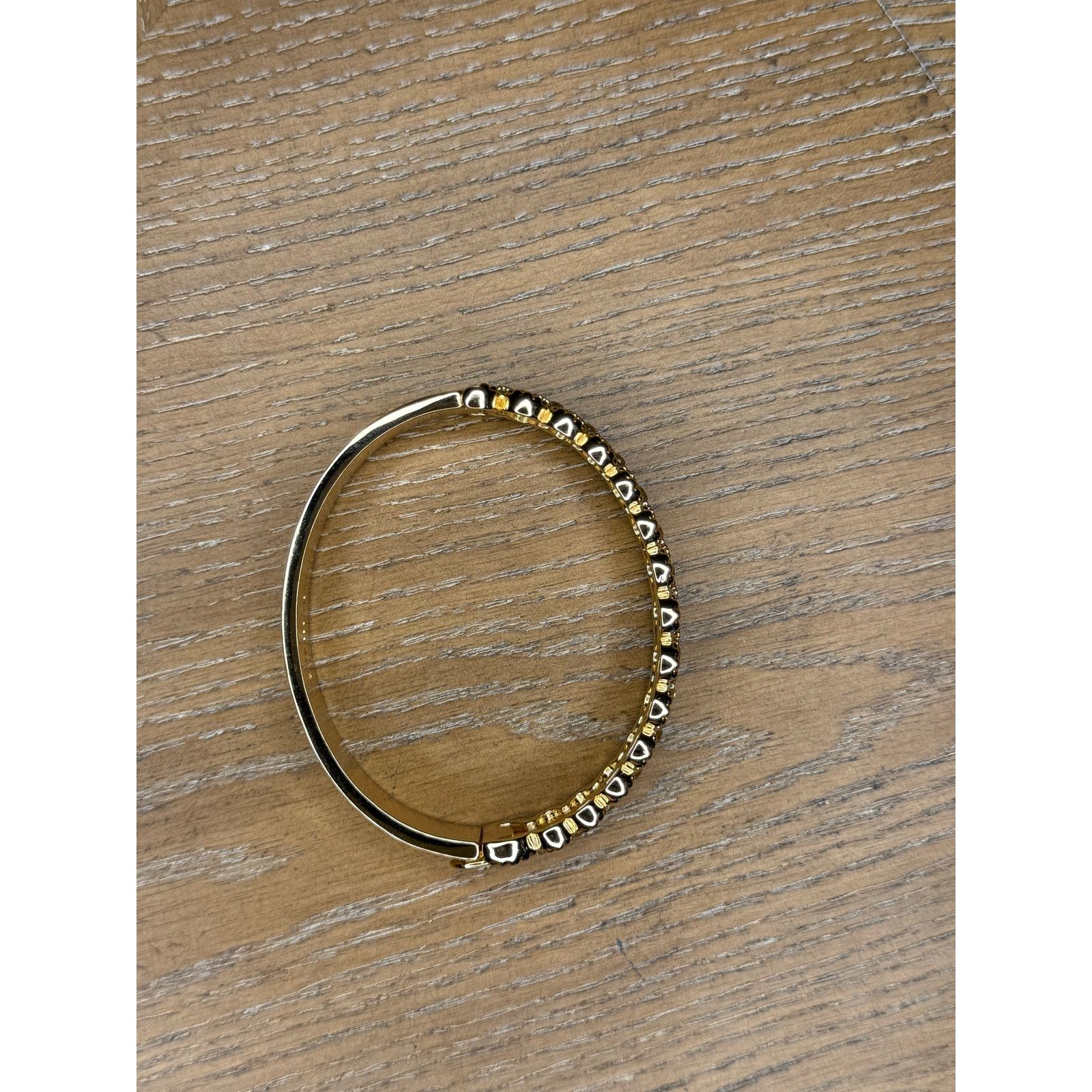 Marchesa Marchesa Gold Tone Crystal Pavé Hinged Bangle Bracelet Size ONE SIZE - 3 Thumbnail