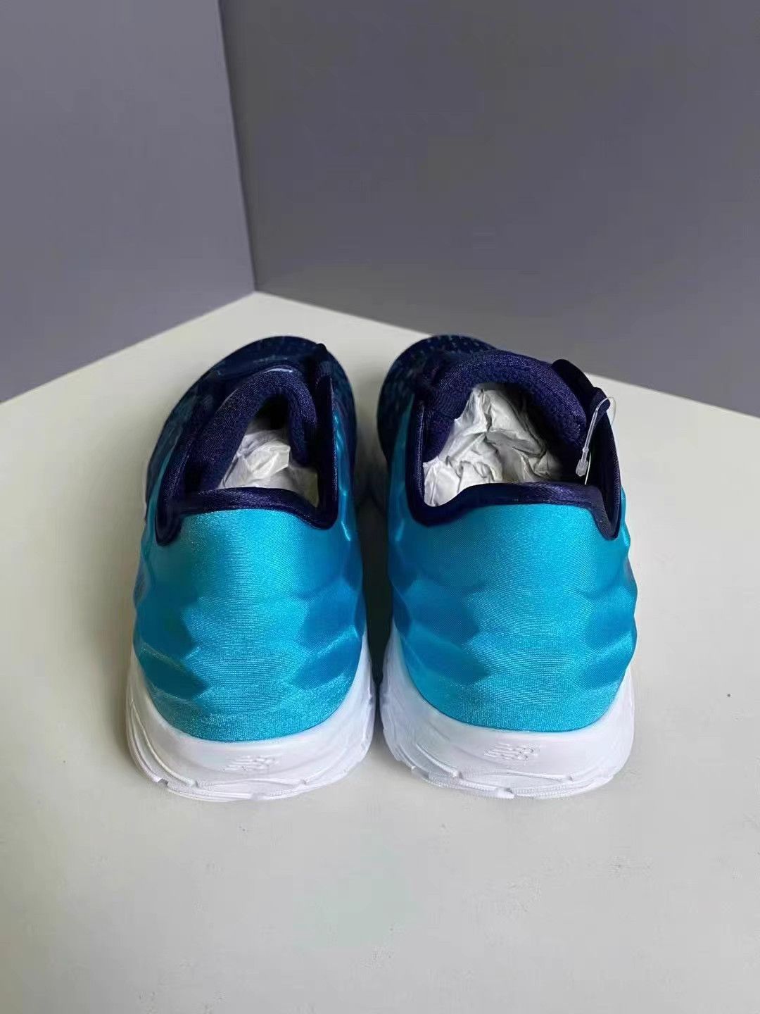 New Balance New Balance Fresh Foam Beacon K15 Size US 12 / EU 45 - 6 Thumbnail