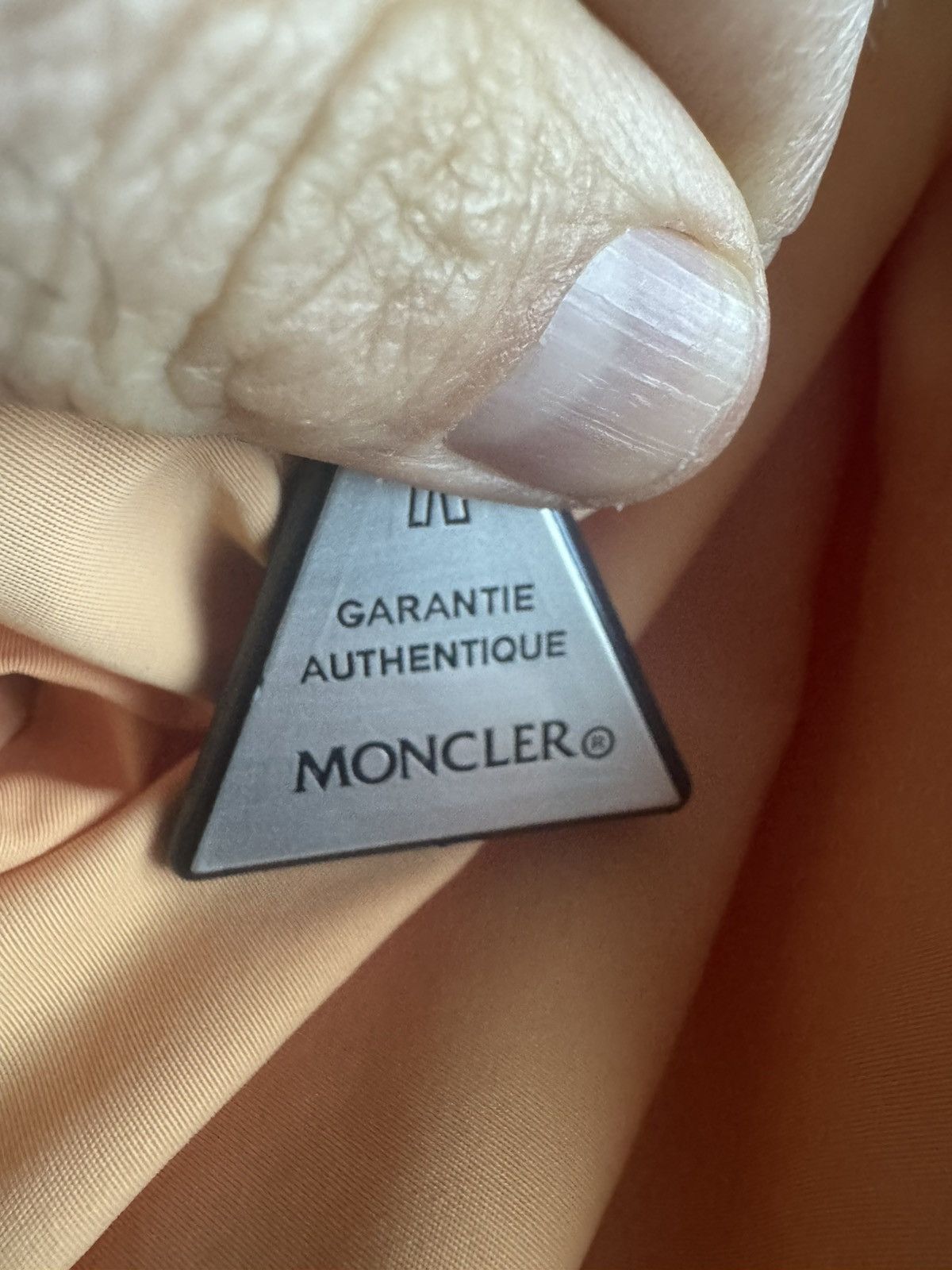Moncler MONCLER poncho unisex sz3 know Moncler fit , this fits big Size XXL / US 16-18 / IT 52-54 - 19 Thumbnail