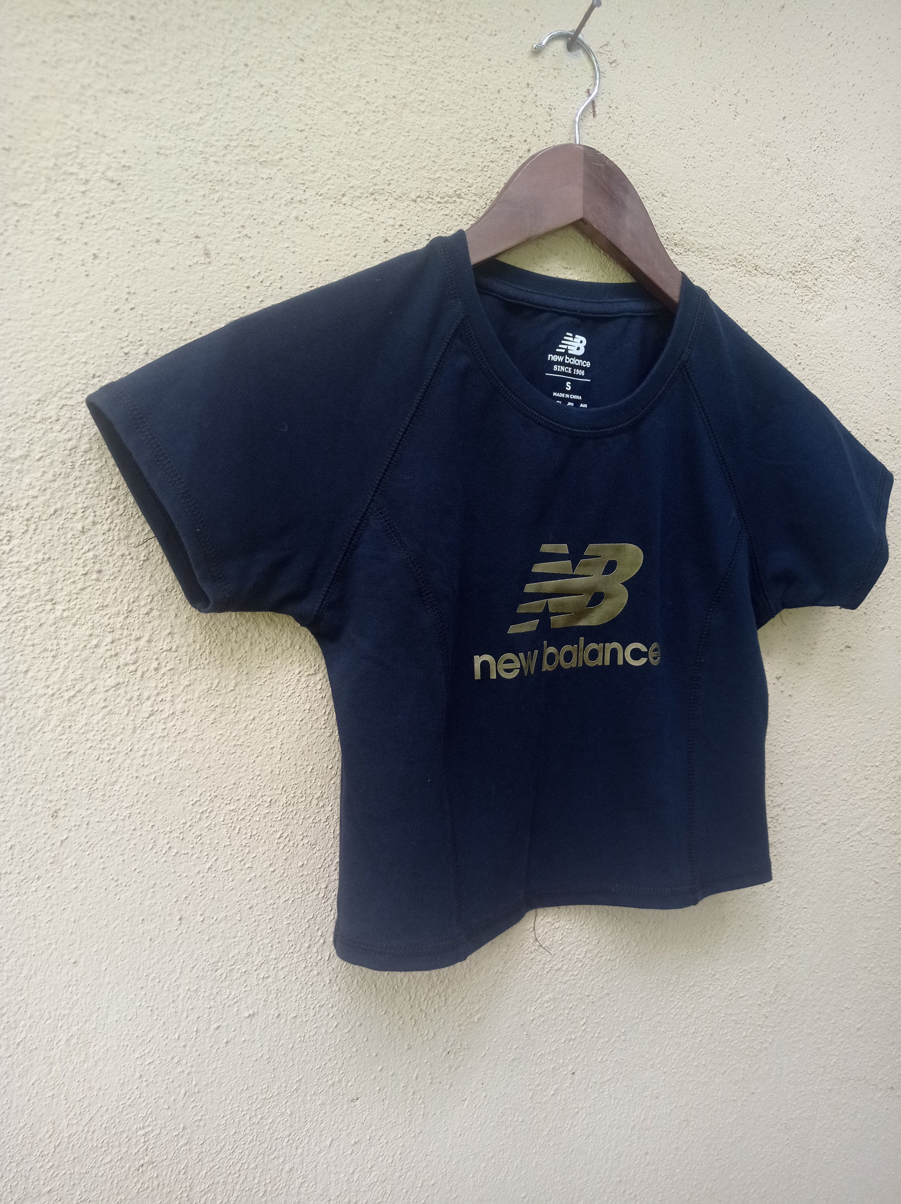 New Balance New balance crop top black #BA39 Size S / US 4 / IT 40 - 3 Thumbnail
