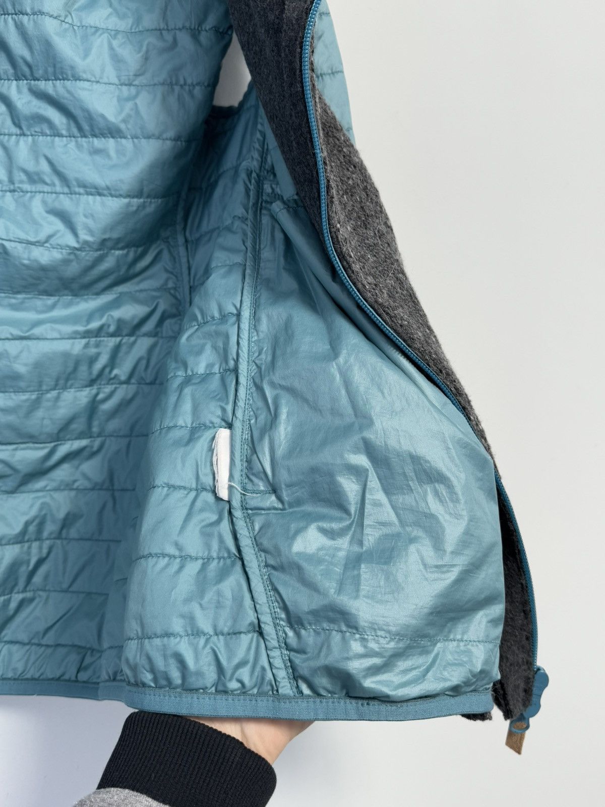 Fjallraven Fjallraven Abisko Puffer Vest G-Loft Supreme Full Zip Size S / US 4 / IT 40 - 10 Thumbnail