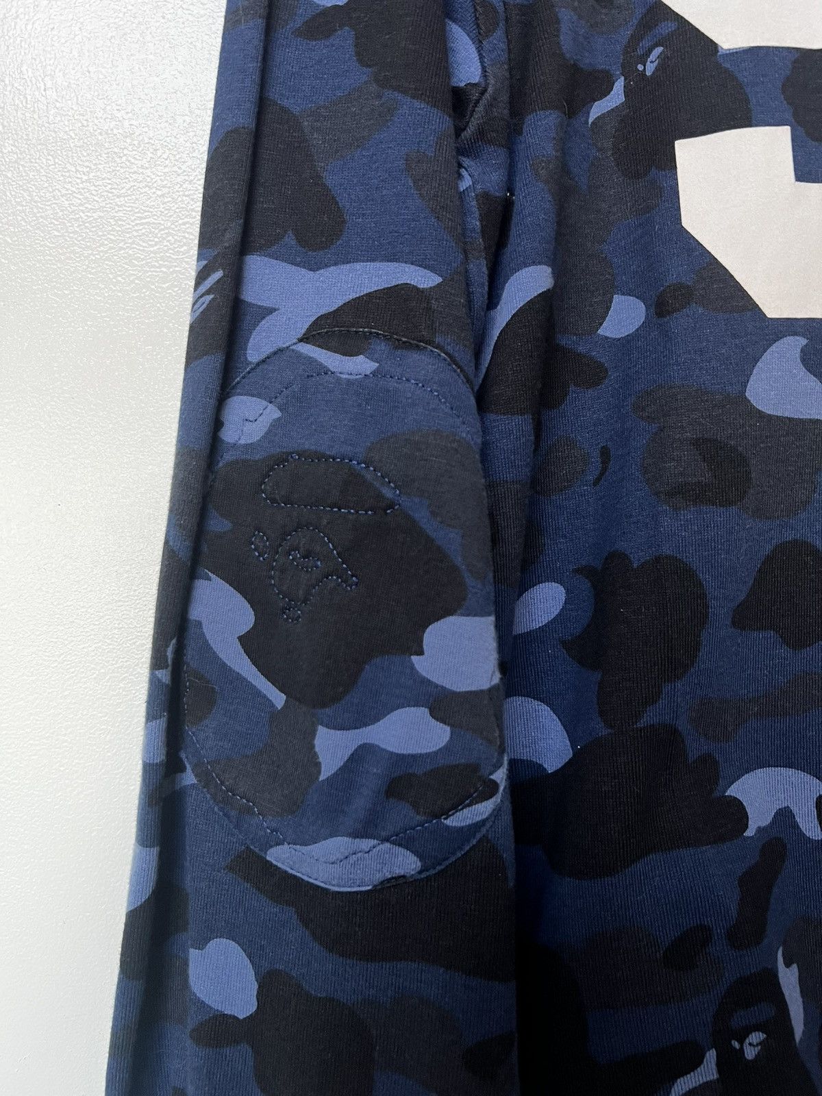 Bape Vintage Bape Camo Longsleeve Rugby Jersey Size US L / EU 52-54 / 3 - 4 Thumbnail