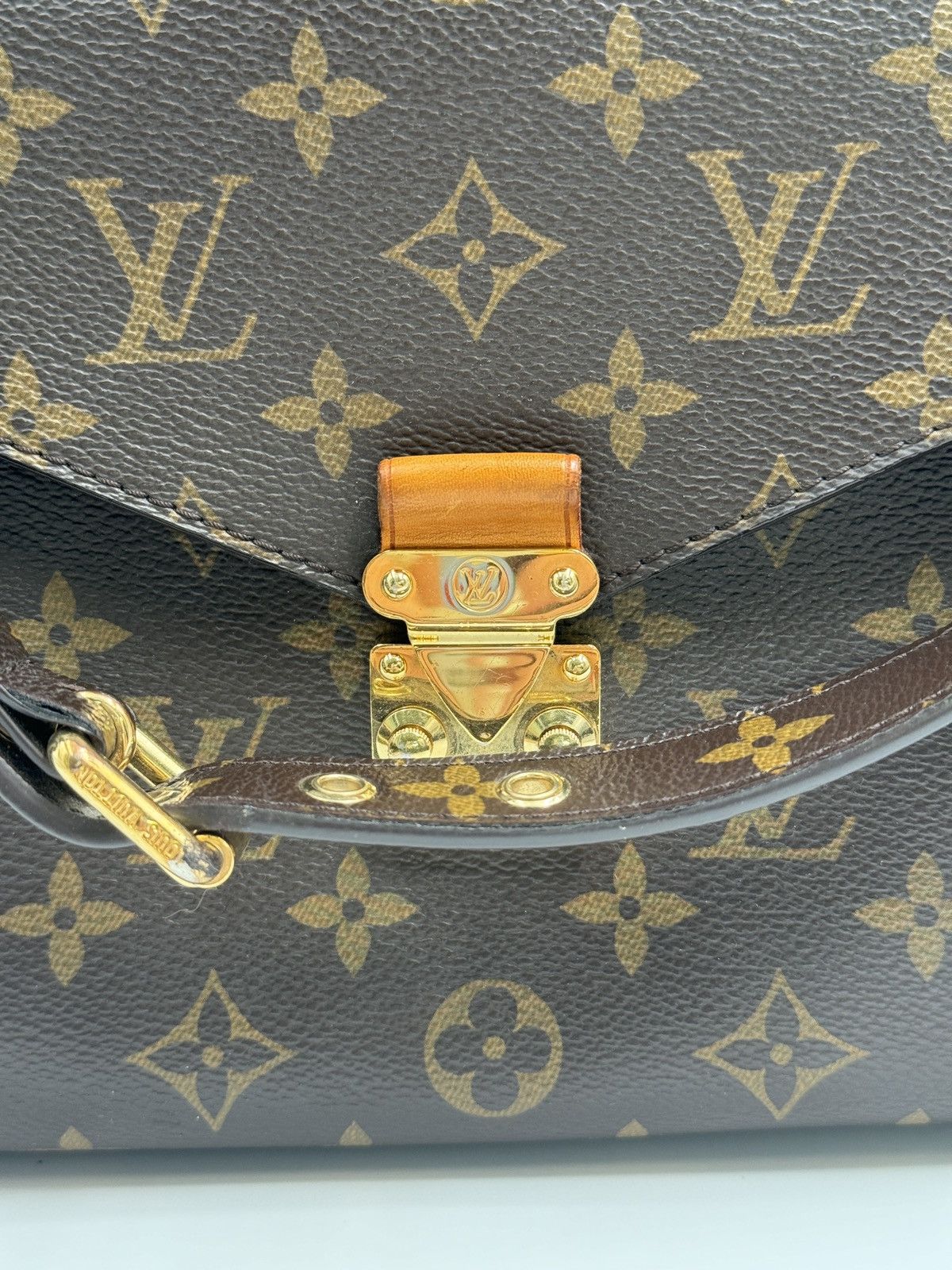 Louis Vuitton Lv handbag Size ONE SIZE - 2 Thumbnail