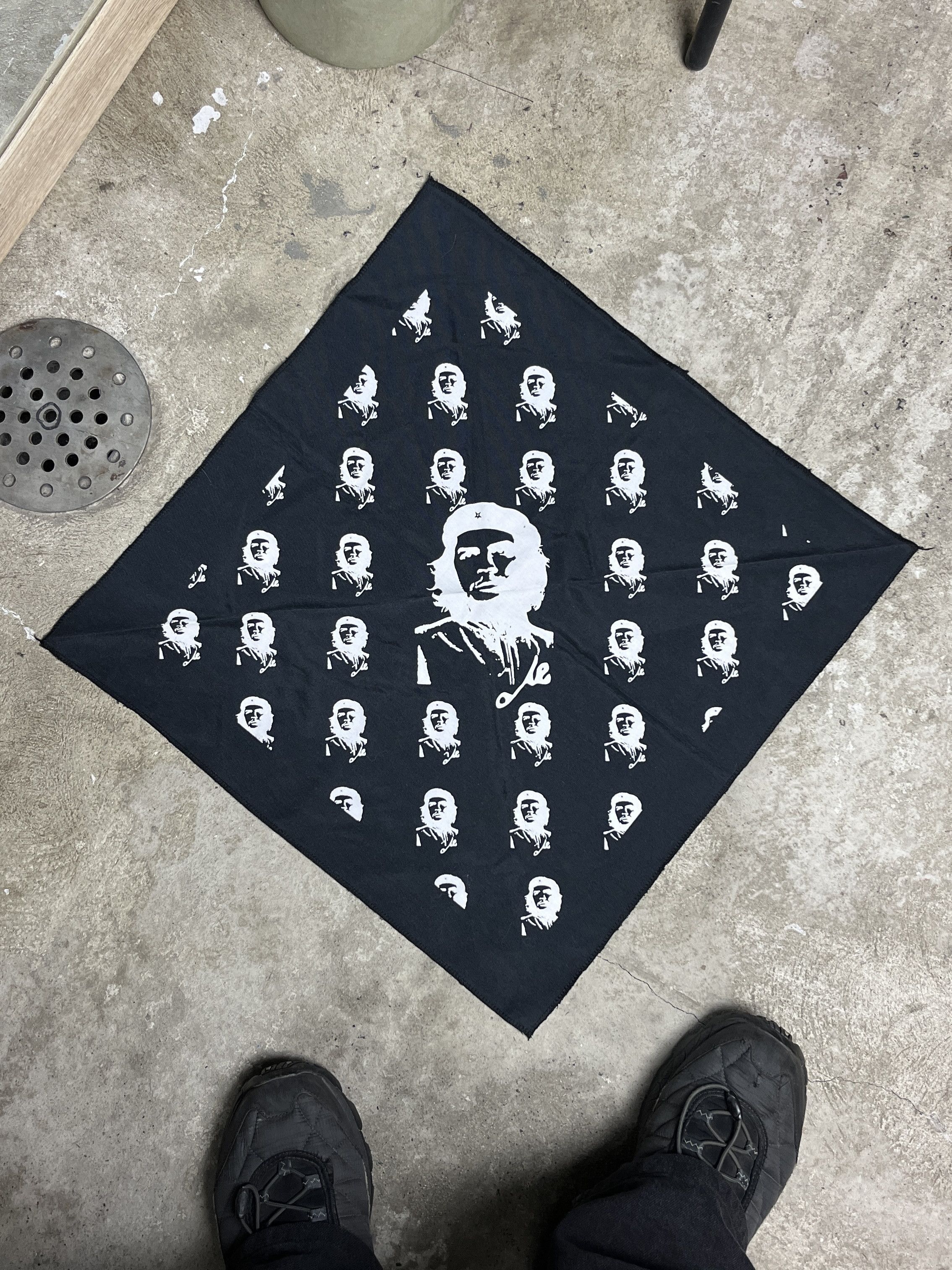 Other BLACK CHE GUEVARA PRINT BANDANA - № 4523 Size ONE SIZE - 1 Thumbnail