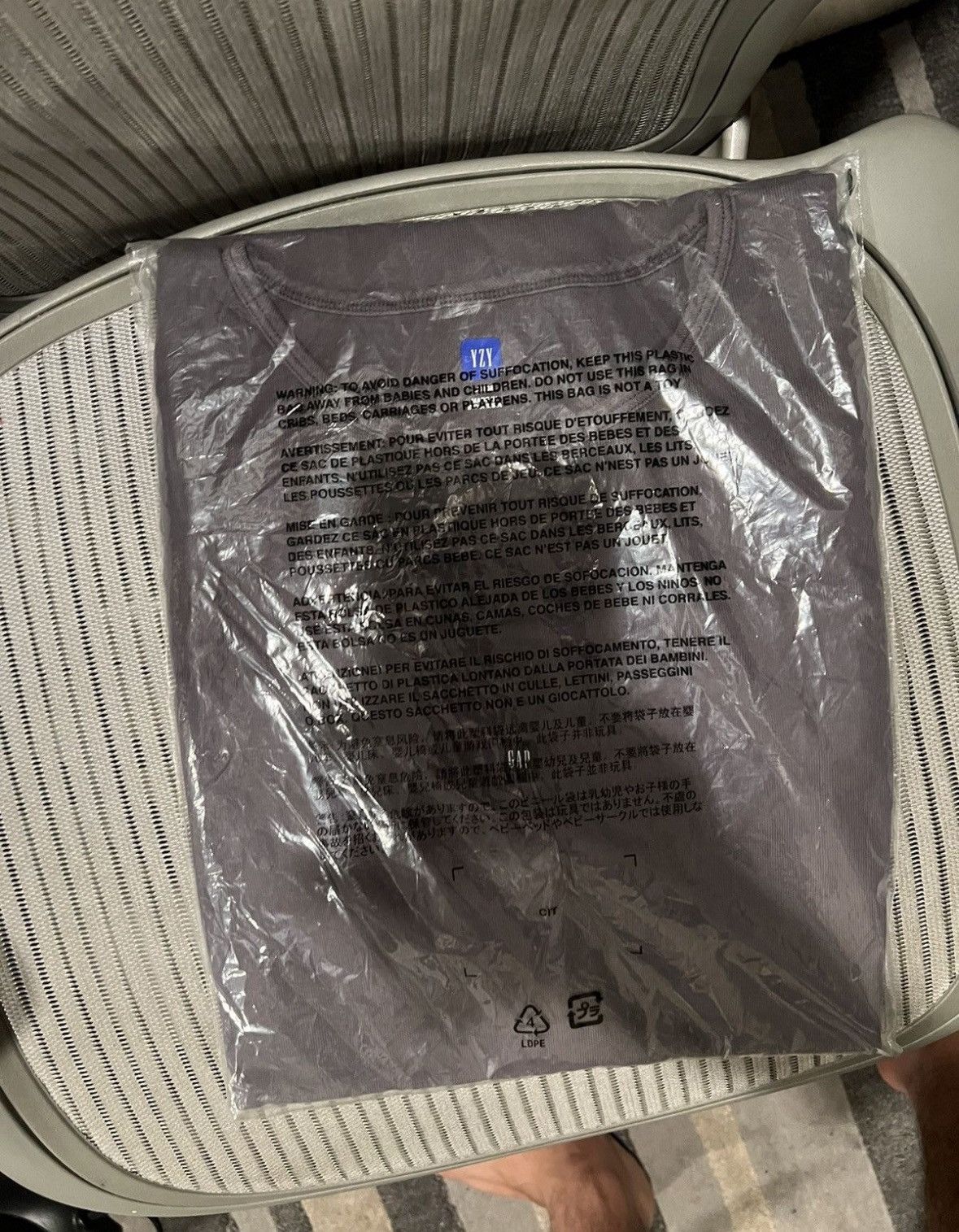 Balenciaga × Gap × Kanye West Yeezy Gap Balenciaga Tank Top Size US L / EU 52-54 / 3 - 2 Thumbnail