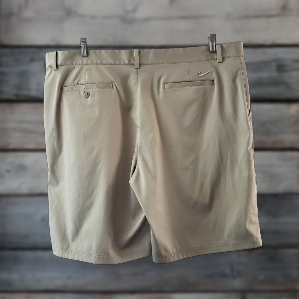 Nike Nike Dri-Fit Mens Shorts 42 Brown Polyester Blend Casual Size US 42 / EU 58 - 1 Thumbnail