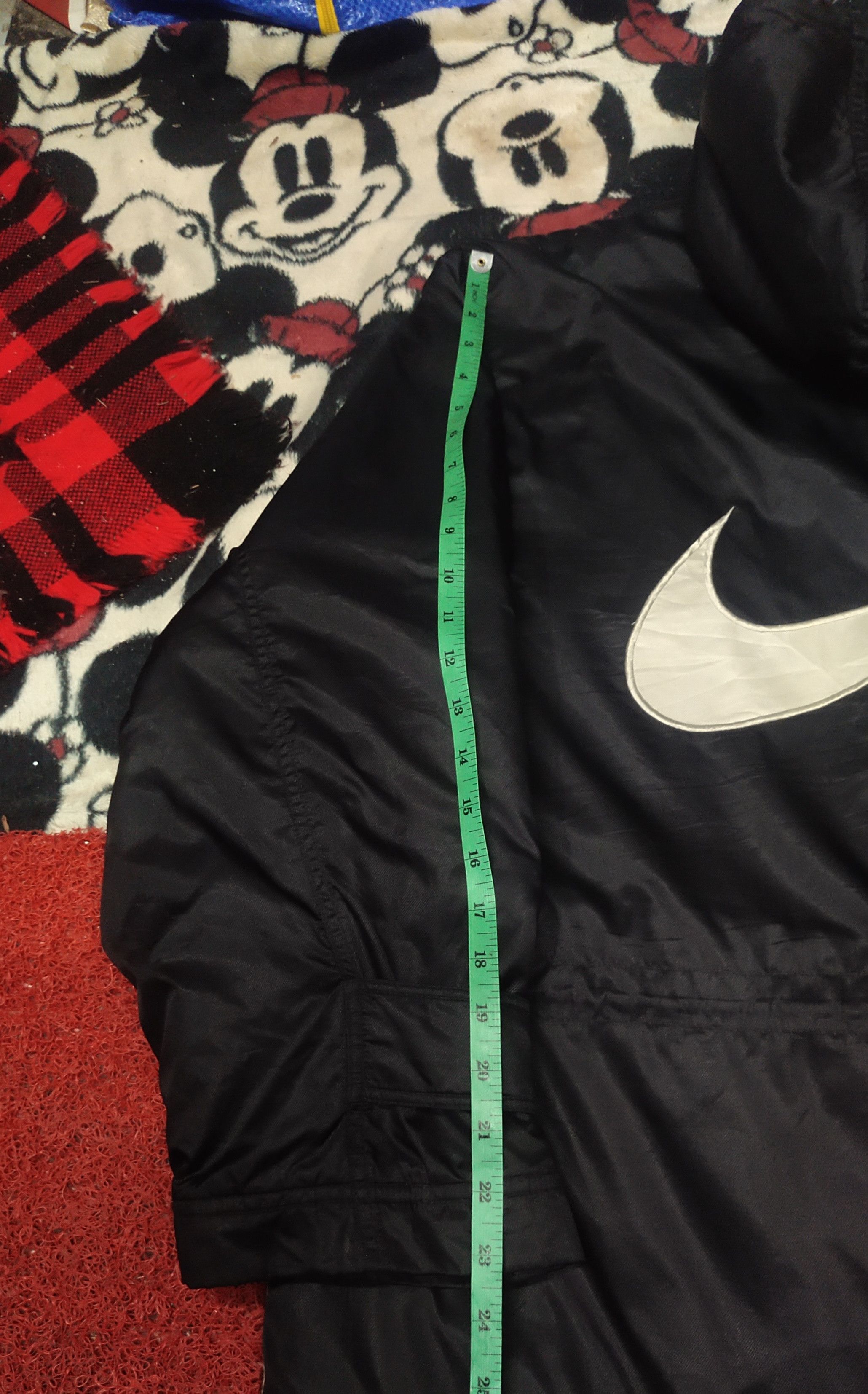Nike Vintage Nike Large White Swoosh Logo Hooded Jacket Size US L / EU 52-54 / 3 - 13 Thumbnail