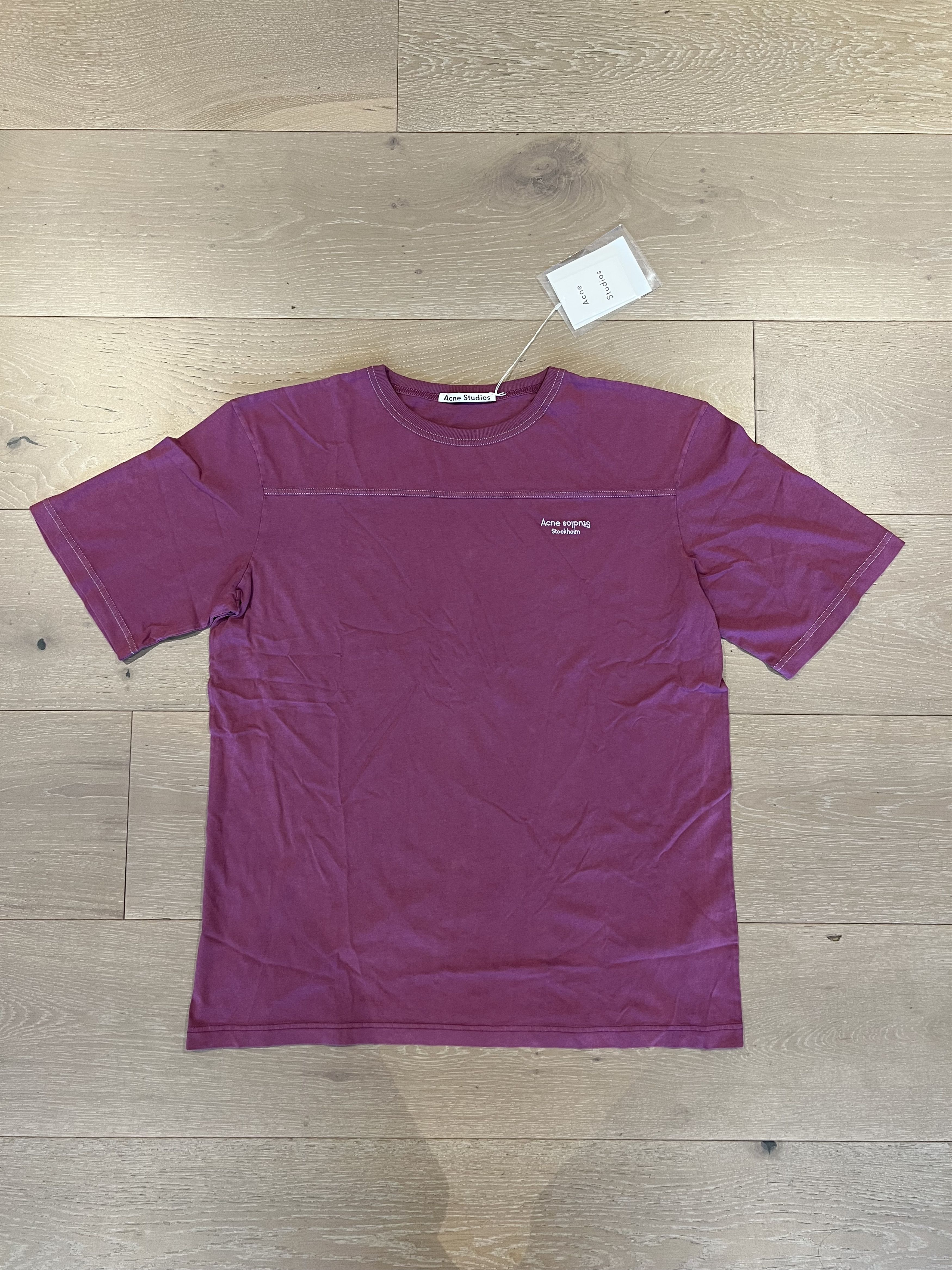 Acne Studios 💚 Acne Studios Embroidered Burgundy T-Shirt Medium NEW Size US M / EU 48-50 / 2 - 1 Thumbnail
