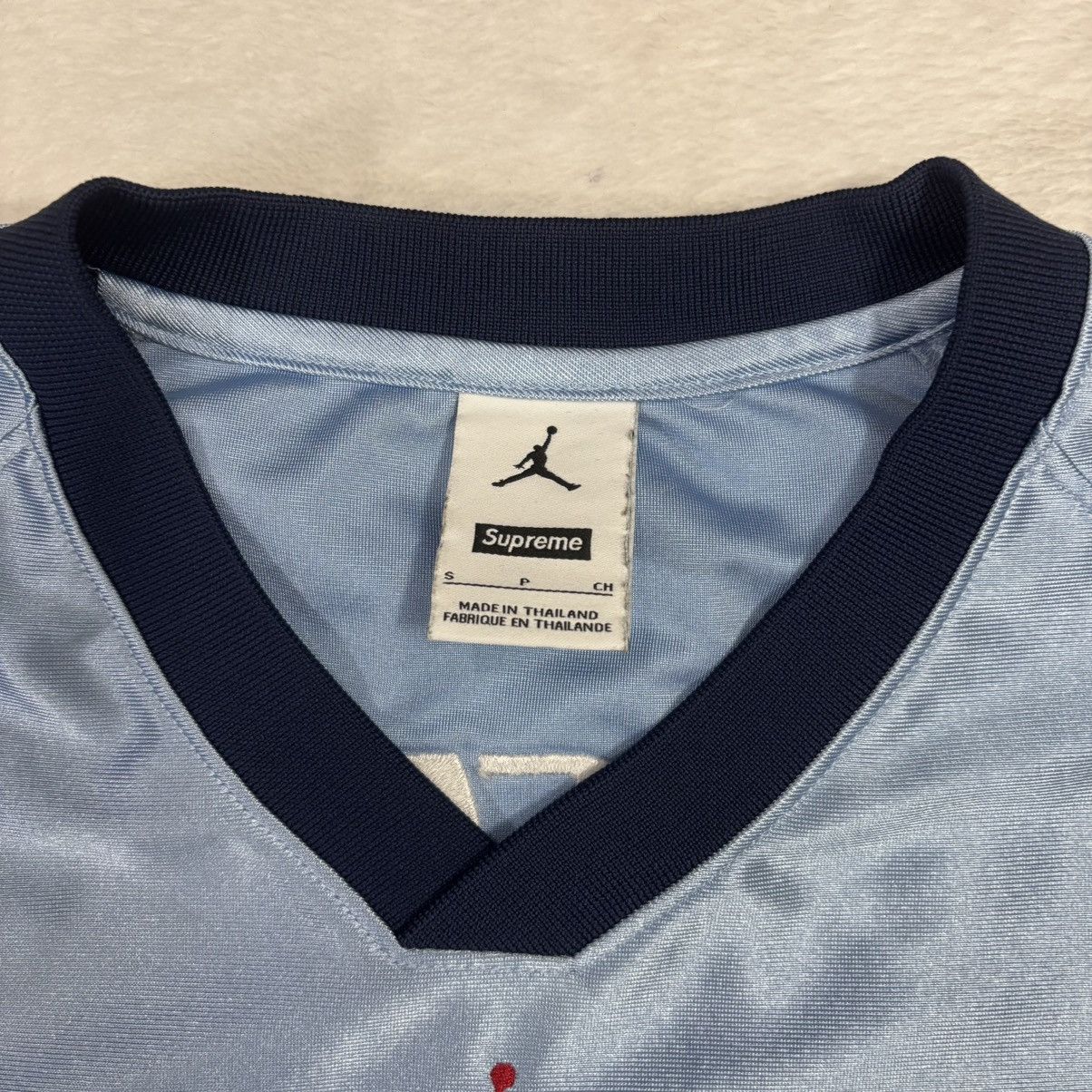 Jordan Brand × Supreme Supreme Jordan Warm Up Jersey Small Light Blue Football FW24 Size US S / EU 44-46 / 1 - 5 Thumbnail