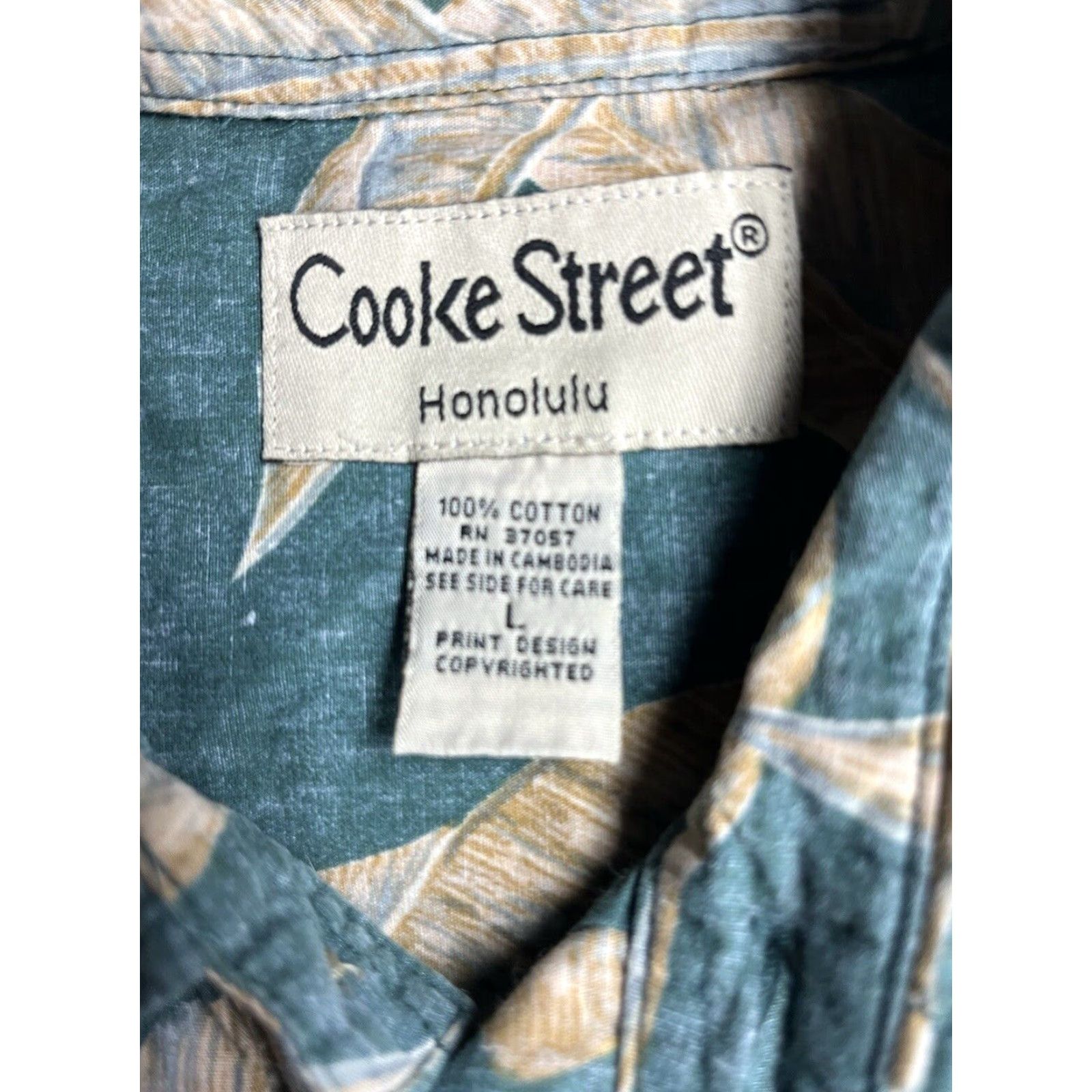ALOHAS Cooke Street Hawaiian Button Up Aloha Shirt 100% Cotton Men's Large Floral Multicolor Short Sleeve Casual Shirt Men’s Large Floral Hawaiian Size US L / EU 52-54 / 3 - 7 Thumbnail