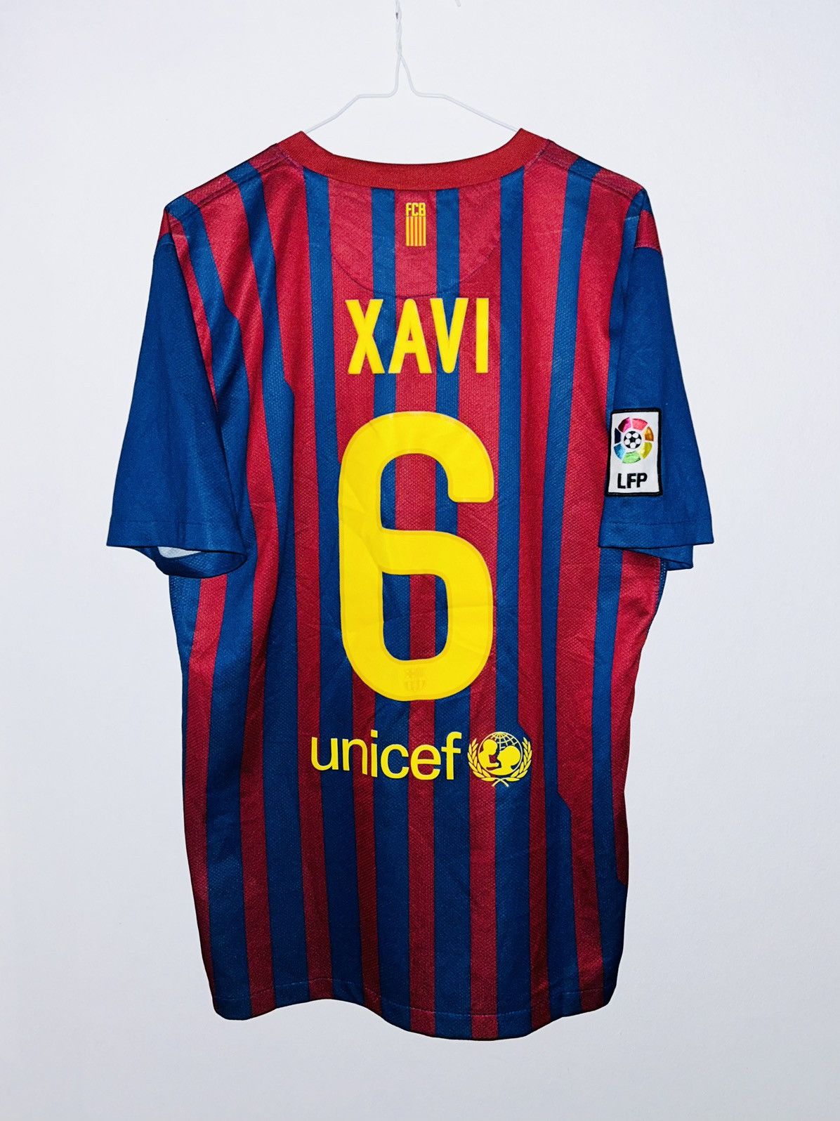 Nike Fc Barcelona 2011/12 home jersey Size US M / EU 48-50 / 2 - 1 Thumbnail