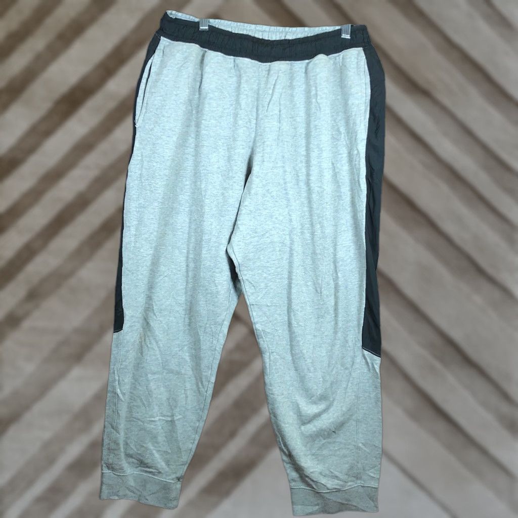Nike VINTAGE Nike Mens Sweatpants Gray Sportswear Hybrid Drawstring Cotton Blend XL Size US 36 / EU 52 - 1 Thumbnail