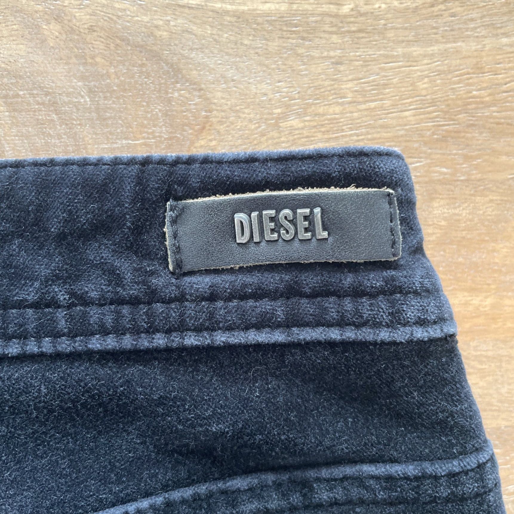 Diesel Diesel Velour Skinny Pants Womens 29 Black Velvet Slim Straight Jeans Bead Logo 30 Inseam Straight Leg Vintage: No Size 29" - 4 Thumbnail