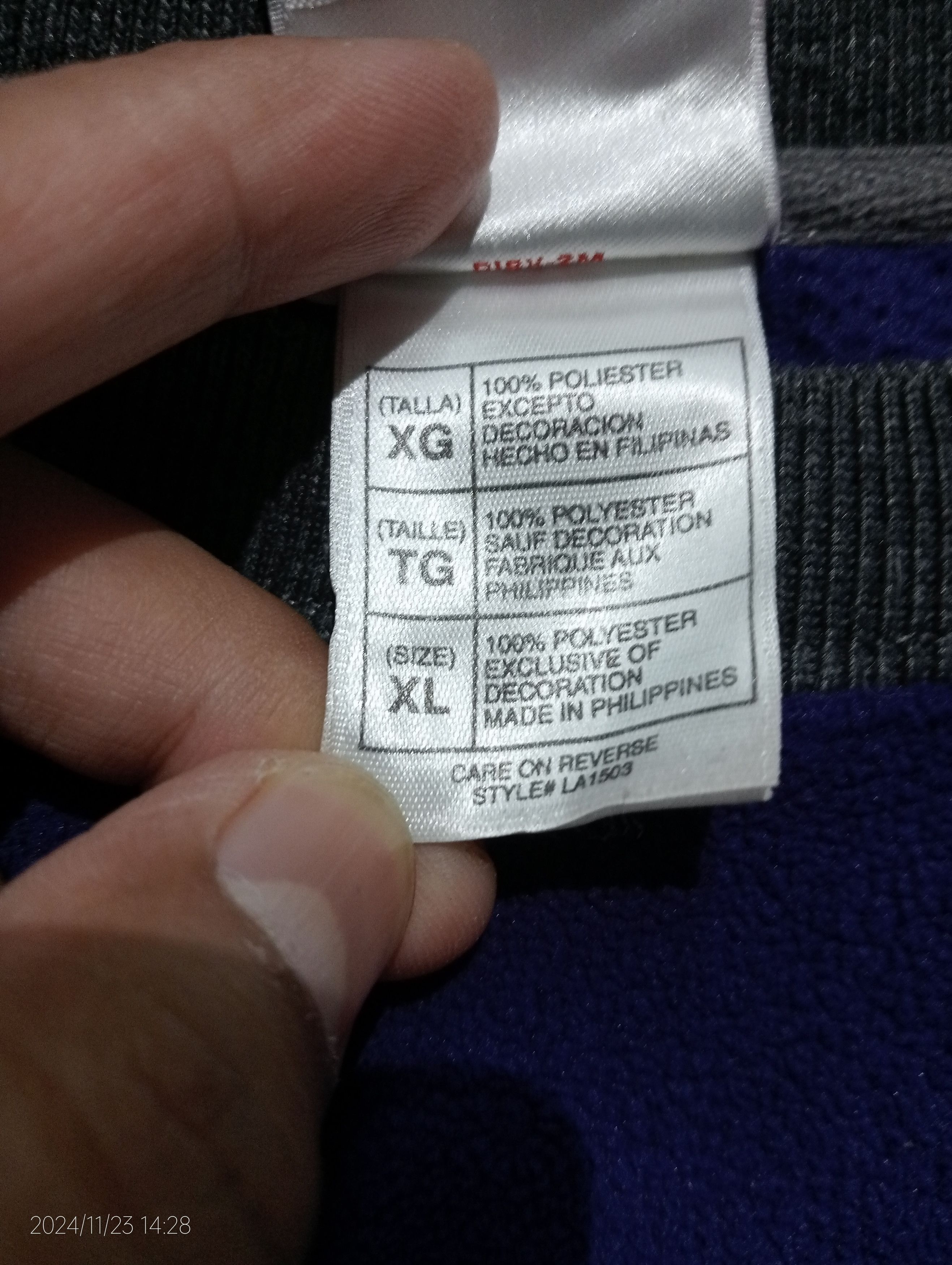 Cartoon Network Vintage 90s Disney Store Eeyore Fleece Embroidery Sweatshirt Size US XL / EU 56 / 4 - 7 Thumbnail