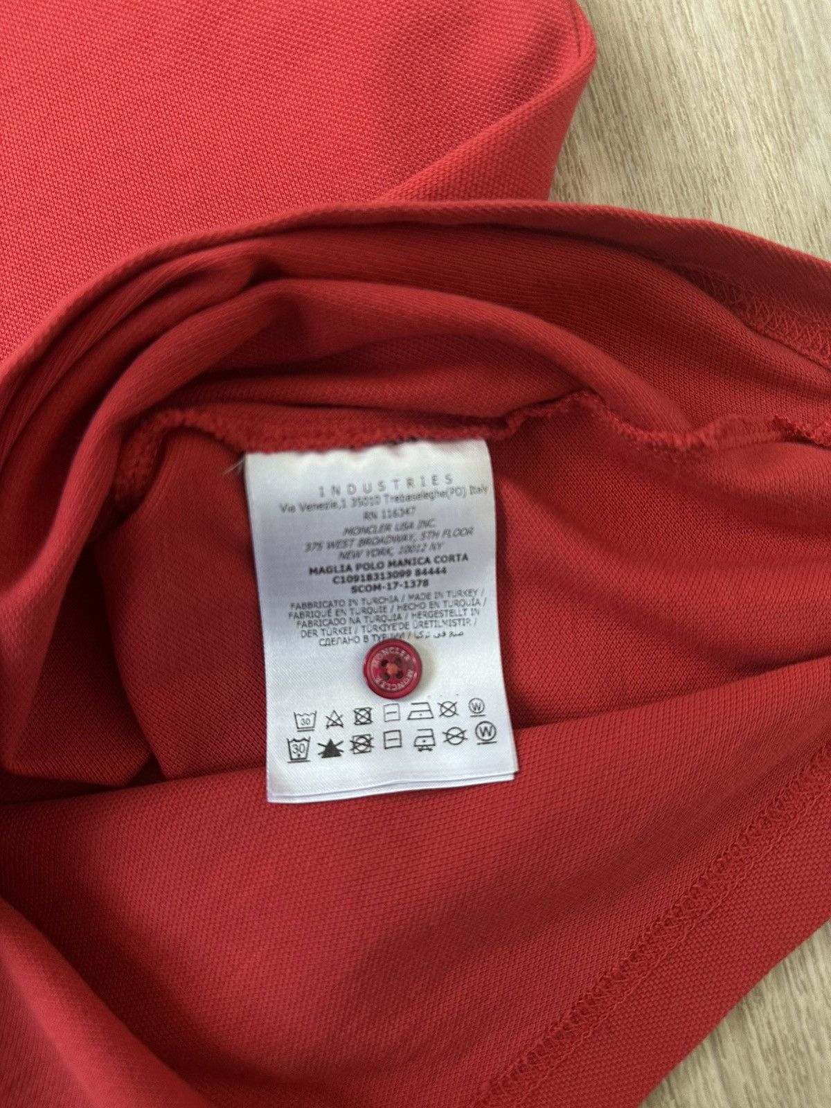 Moncler Moncler polo shirt rare Size US XL / EU 56 / 4 - 6 Thumbnail