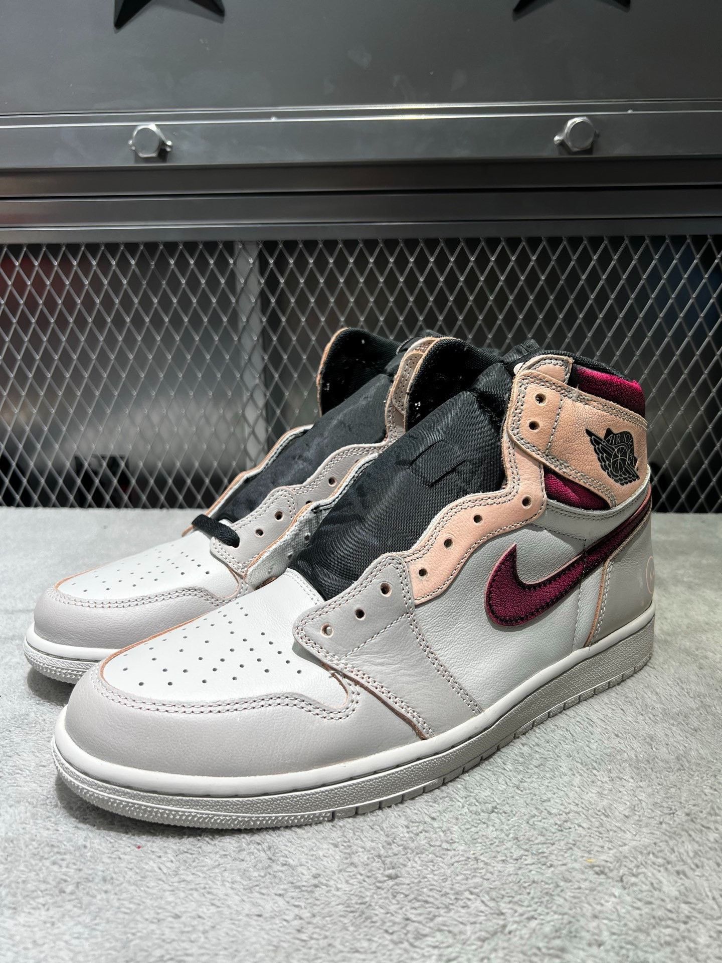 Nike Nike Retro Lowtop Sneakers 45 Men Size US 11.5 / EU 44-45 - 1 Thumbnail