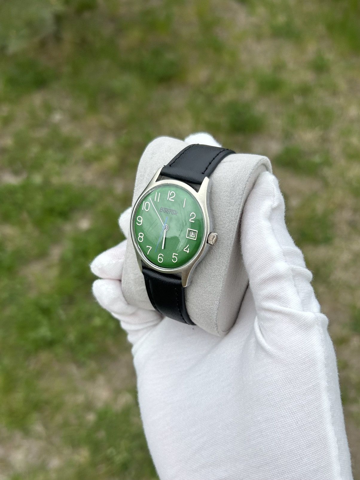 Vintage Vintage Watch Vostok USSR Soviet Mechanical Wristwatch 1980s Size ONE SIZE - 15 Thumbnail