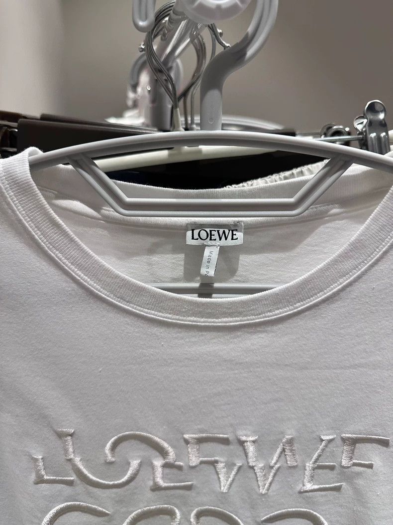 Loewe LOEWE Wrong logo short sleeve T-shirt Size US S / EU 44-46 / 1 - 4 Thumbnail