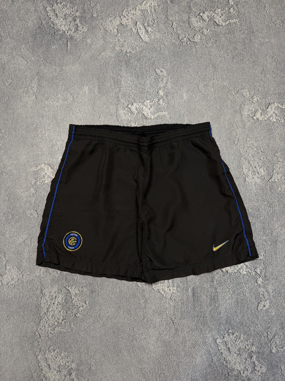 Nike Vintage Nike Inter Football Shorts Soccer Size US 32 / EU 48 - 1 Thumbnail