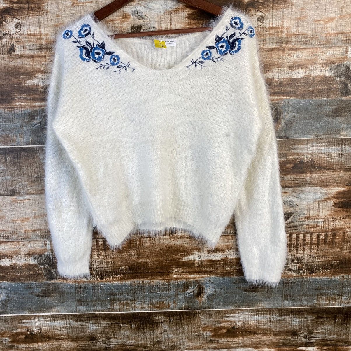 Japanese Brand DL Jayro White fur shaggy Mohair Knitwear #C1149 Size M / US 6-8 / IT 42-44 - 3 Thumbnail