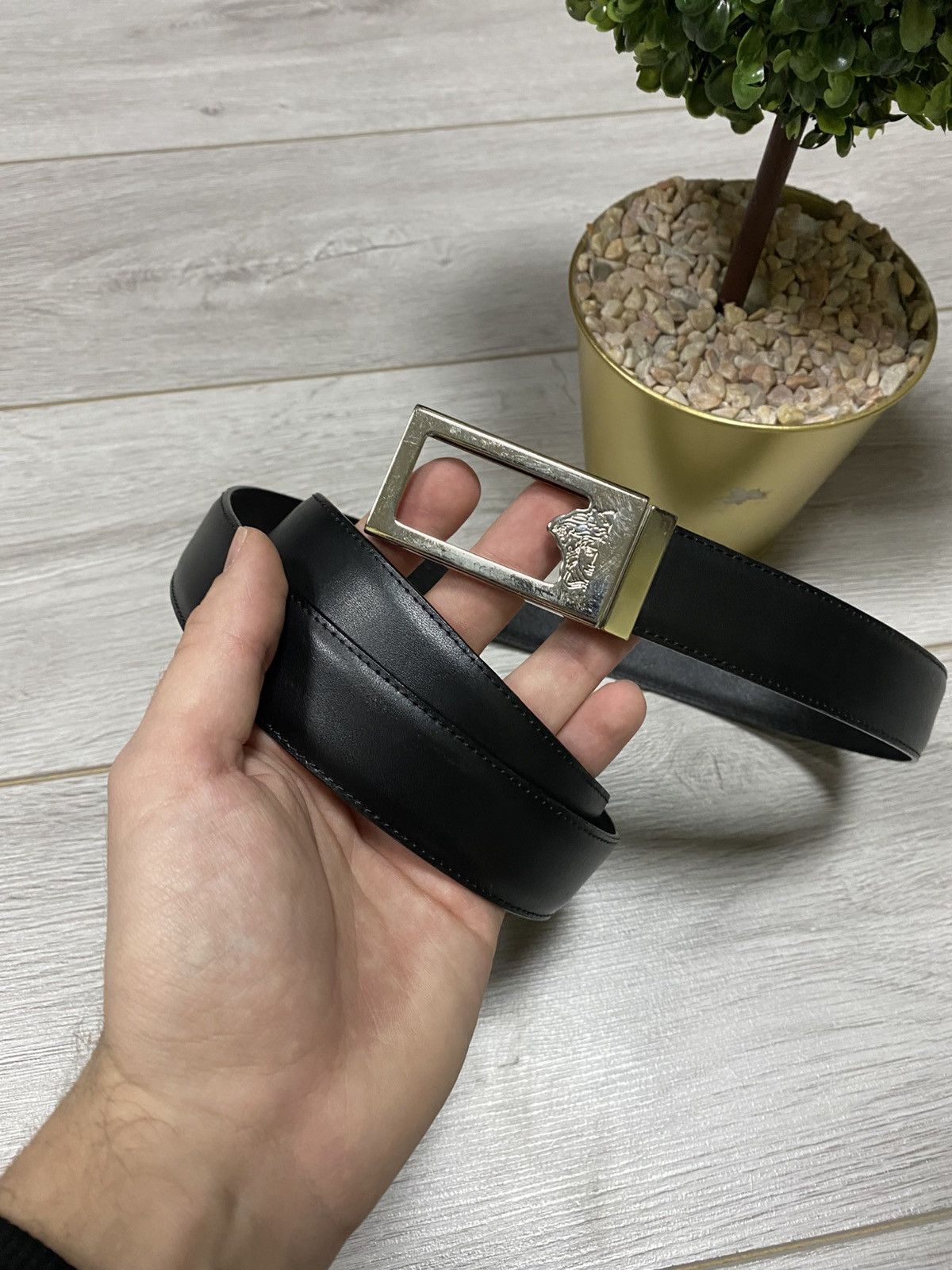 Versace Gianni Versace half medusa logo leather belt vintage Size ONE SIZE - 2 Thumbnail
