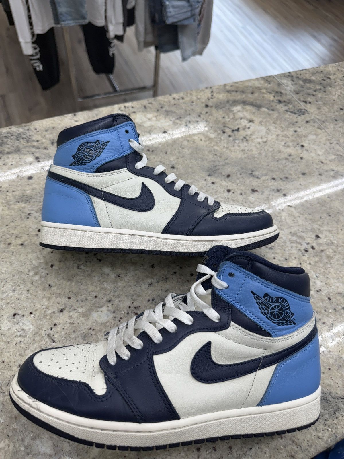 Jordan Brand Jordan 1 Retro High Obsedians Size US 9 / EU 42 - 1 Thumbnail