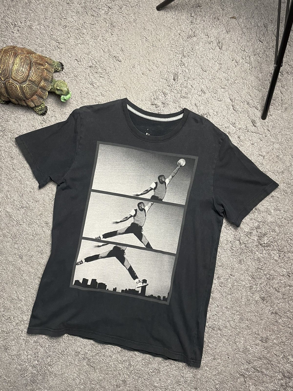 Jordan Brand Michael Jordan All Print T-Shirt Size XL Size US XL / EU 56 / 4 - 1 Thumbnail