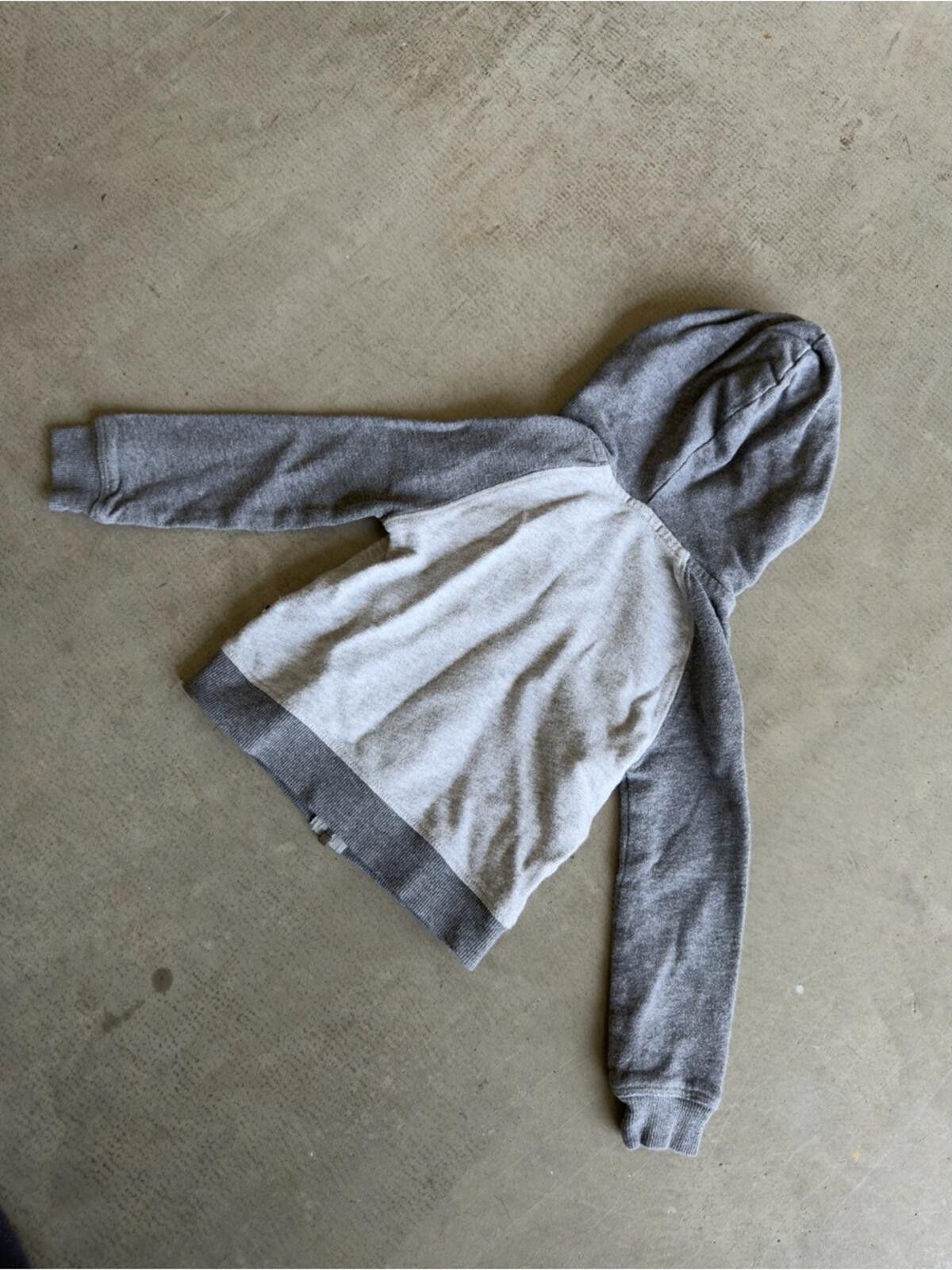 Splendid Splendid / Zip Hoodie Sweatshirt / Gray Colorblock 2T Size US XXS / EU 40 - 7 Thumbnail