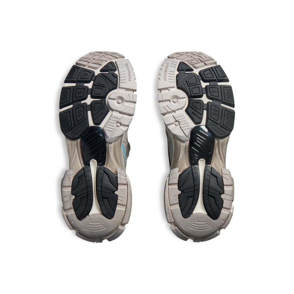 Balenciaga o1la1rc1a1125 Runner Sneakers in Multicolor Size US 6 / EU 39 - 6 Thumbnail