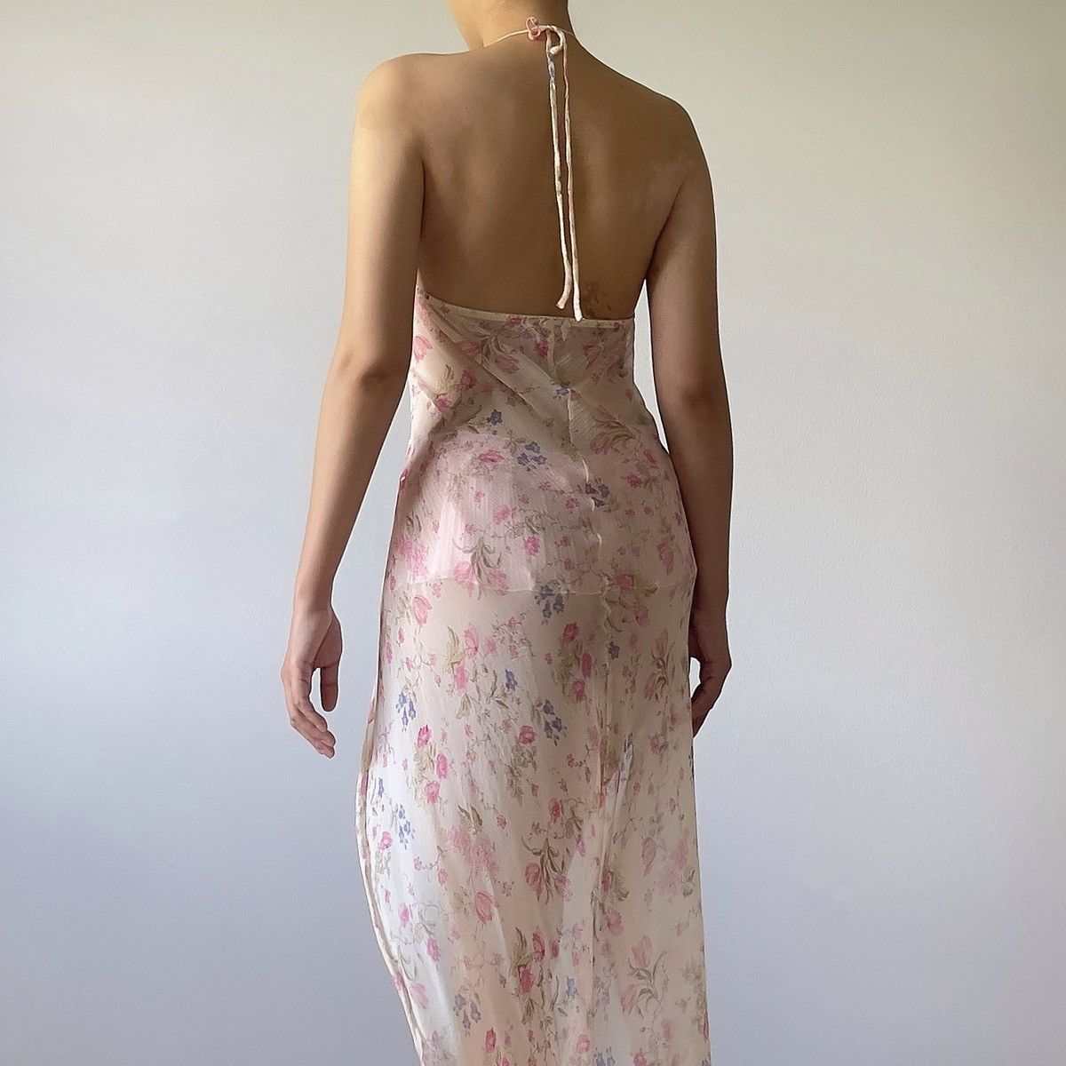 Victoria's Secret Victoria’s Secret Pink Floral Silk Halter Dress (M) Size M / US 6-8 / IT 42-44 - 11 Thumbnail