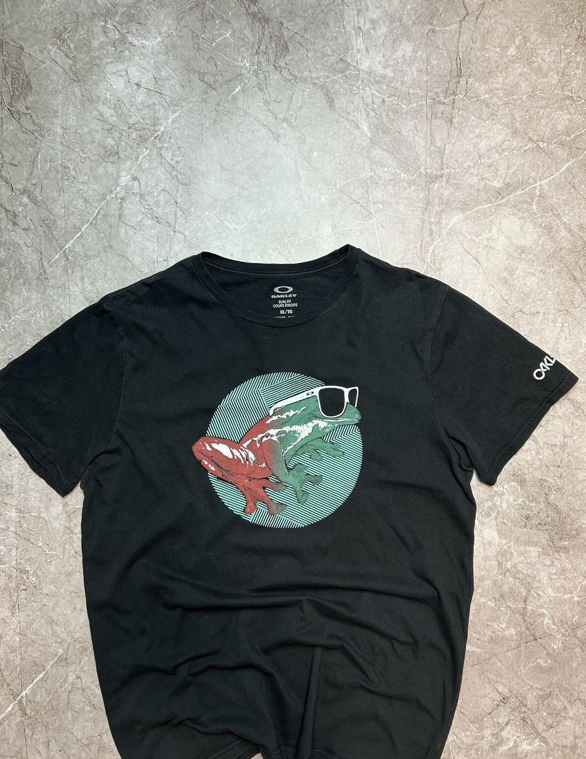 Oakley × Vintage Vintage 90s Oakley T Shirt Size US XL / EU 56 / 4 - 2 Thumbnail