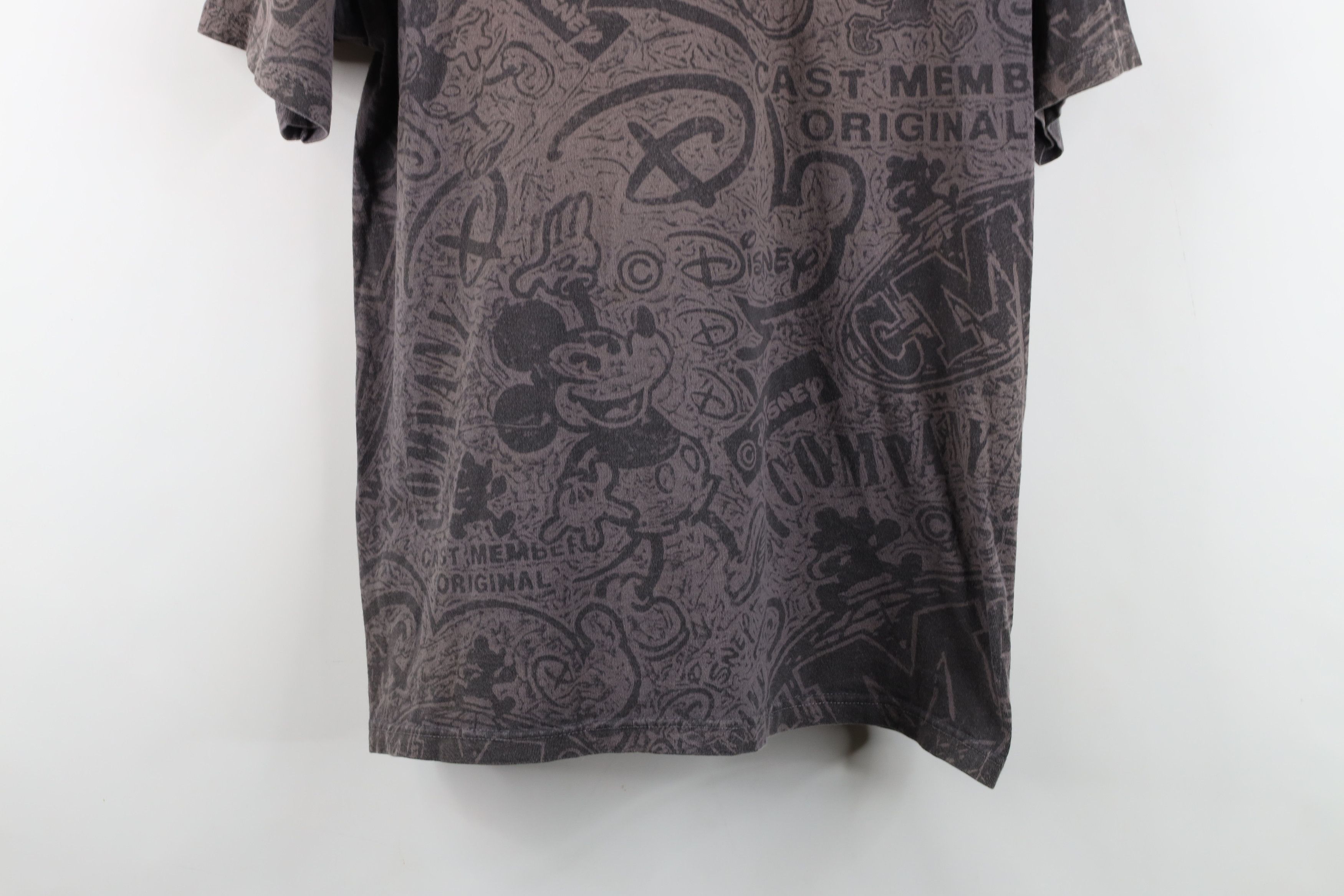 Disney Vintage 90s Disney Original All Over Print Employee T-Shirt Size US L / EU 52-54 / 3 - 3 Thumbnail