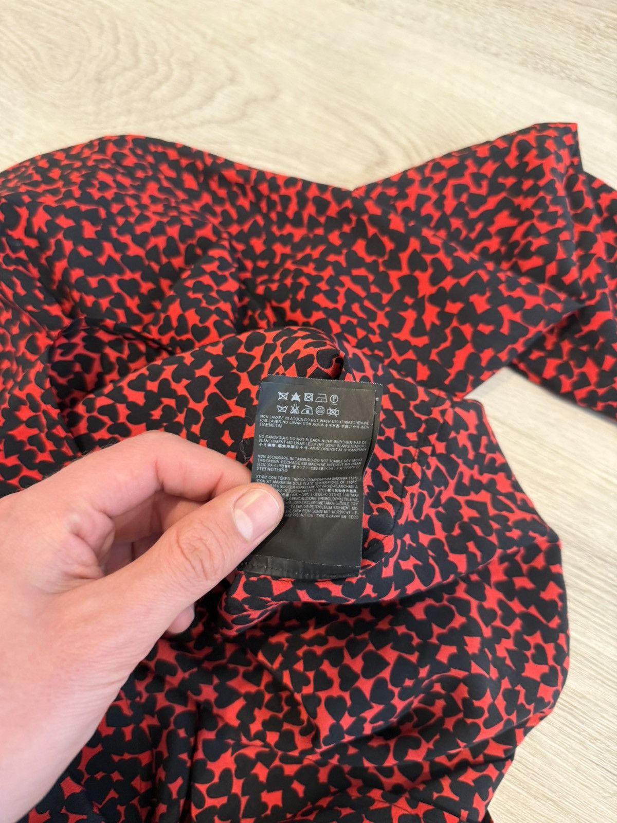 Saint Laurent Paris s/s 2014 hearts silk shirt!! Size US S / EU 44-46 / 1 - 9 Thumbnail