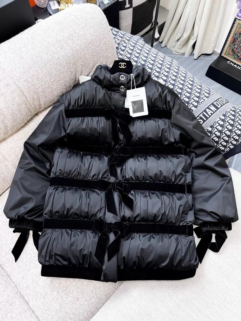 Chanel Chanel Velvet bow down jacket bread suit Size XS / US 0-2 / IT 36-38 - 2 Thumbnail