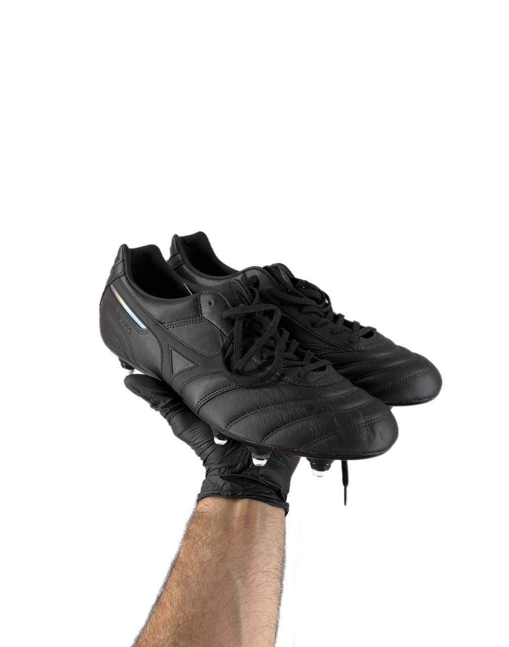 Mizuno Mizuno morelia pro soccer cleats with removable metal studs Size US 11 / EU 44 - 1 Thumbnail