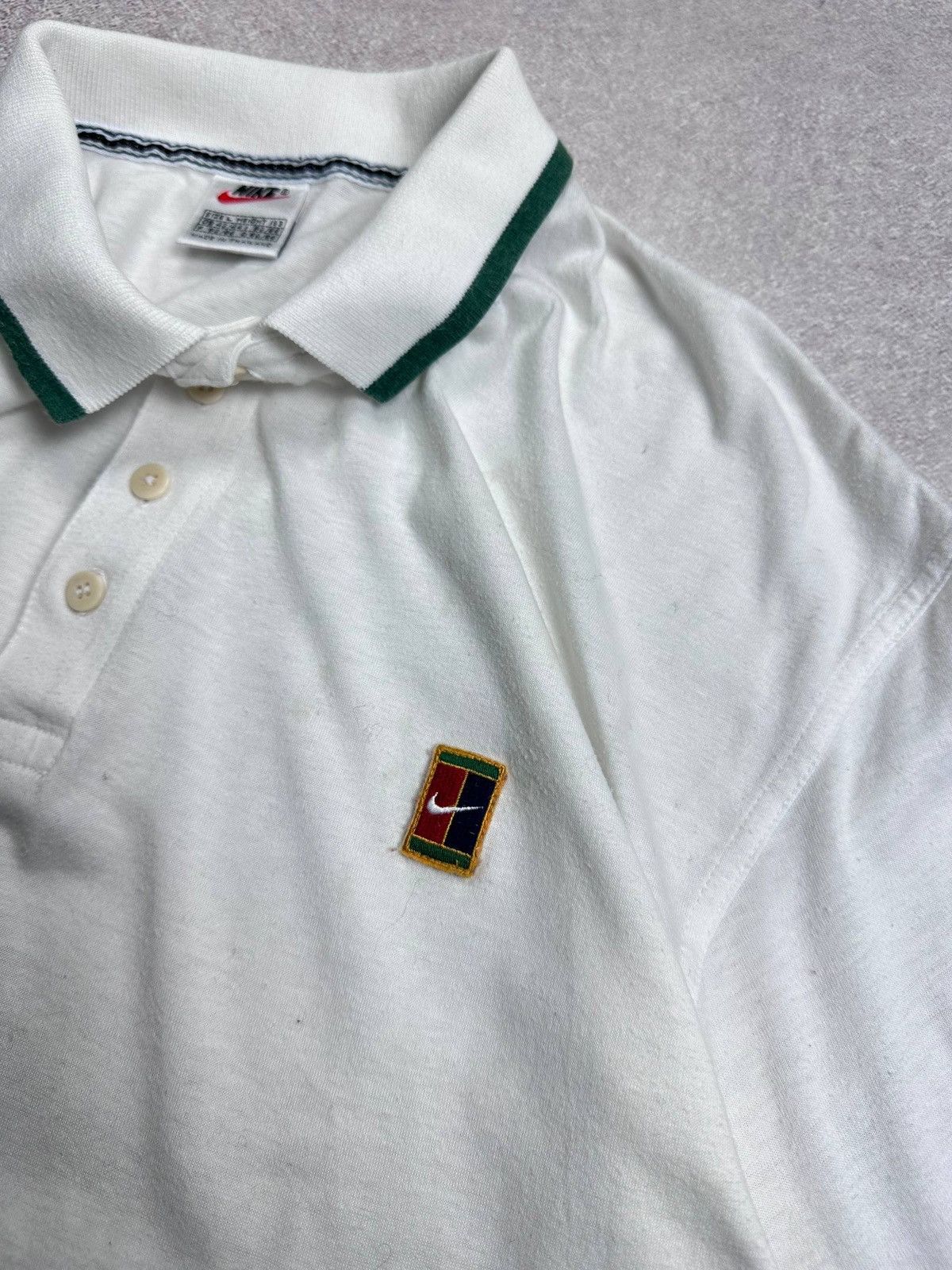 Nike Vintage Nike Court Andre Agassi Y2K Tennis Polo Shirt L Size US L / EU 52-54 / 3 - 4 Thumbnail