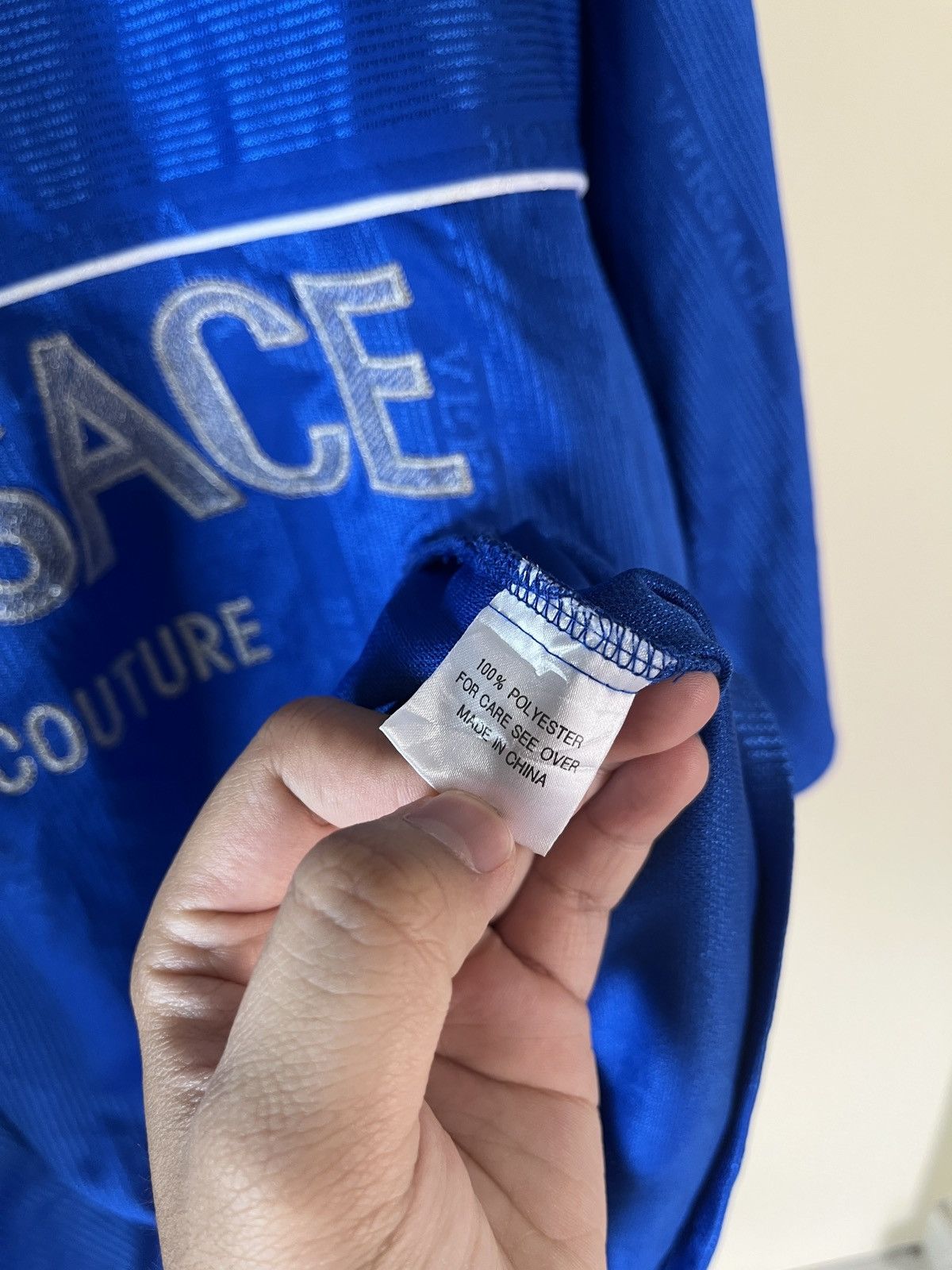 Versace Jeans Couture Vintage A. Versace Embroidery Emboss Jersey Size US L / EU 52-54 / 3 - 7 Thumbnail